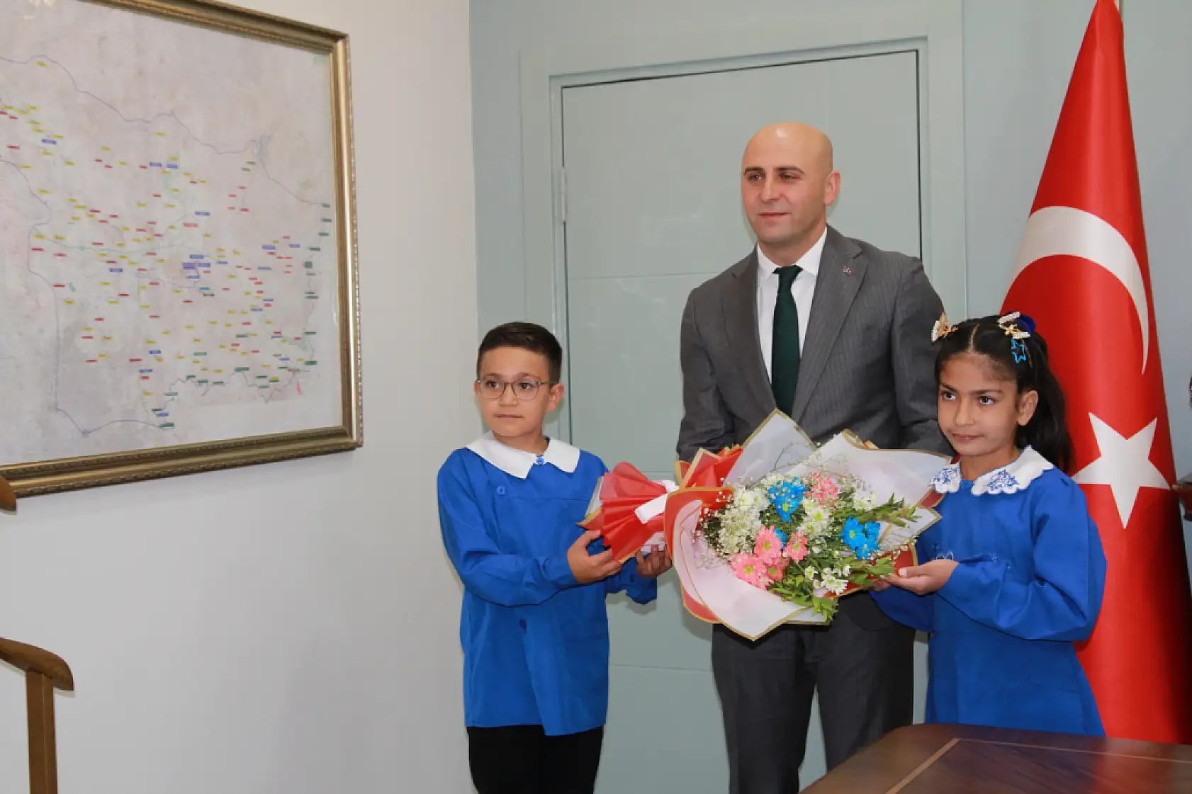 Doğubayazıt'ta ilköğretim haftası renkli etkinliklerle kutlandı