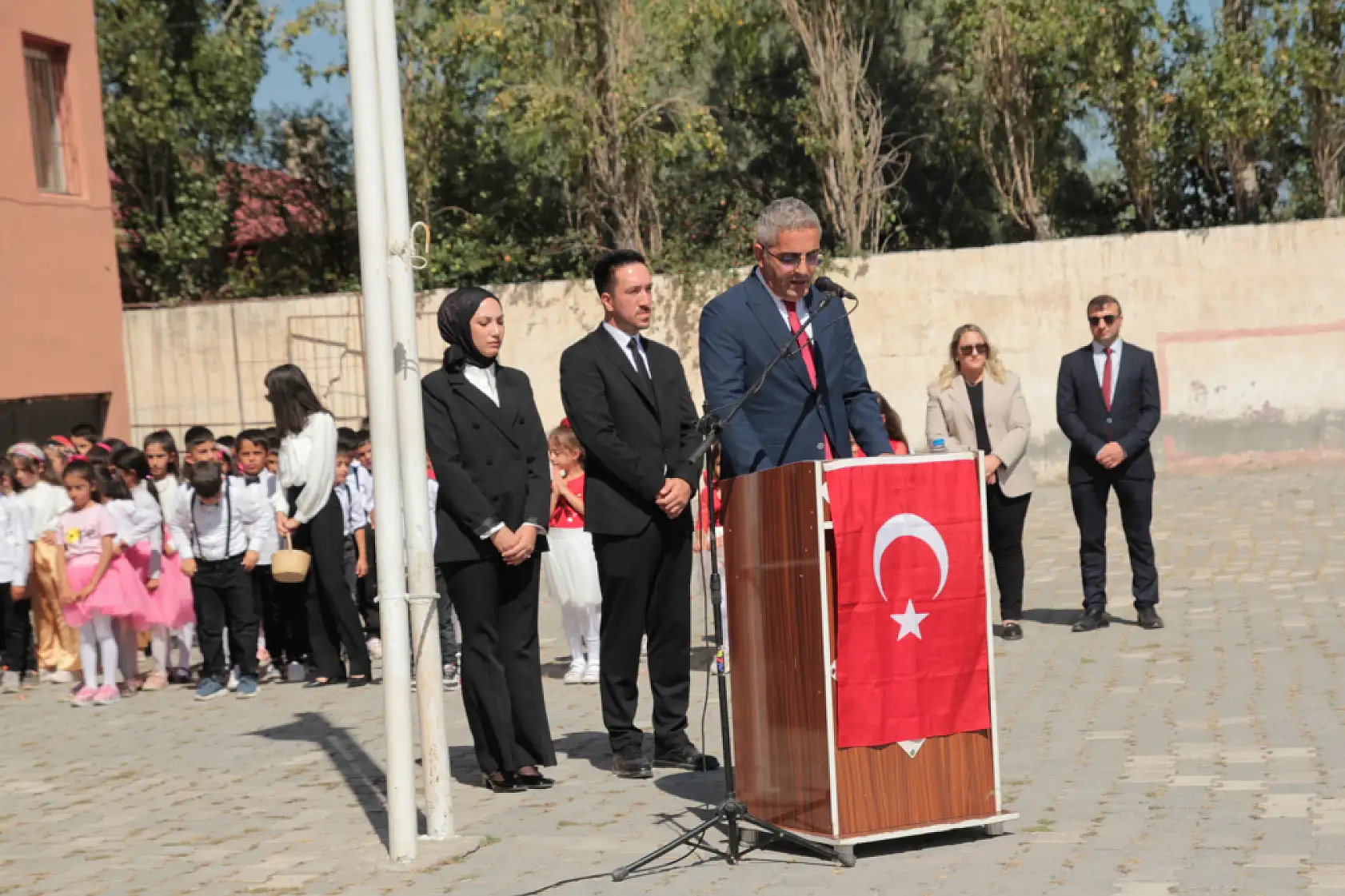 Doğubayazıt'ta ilköğretim haftası renkli etkinliklerle kutlandı