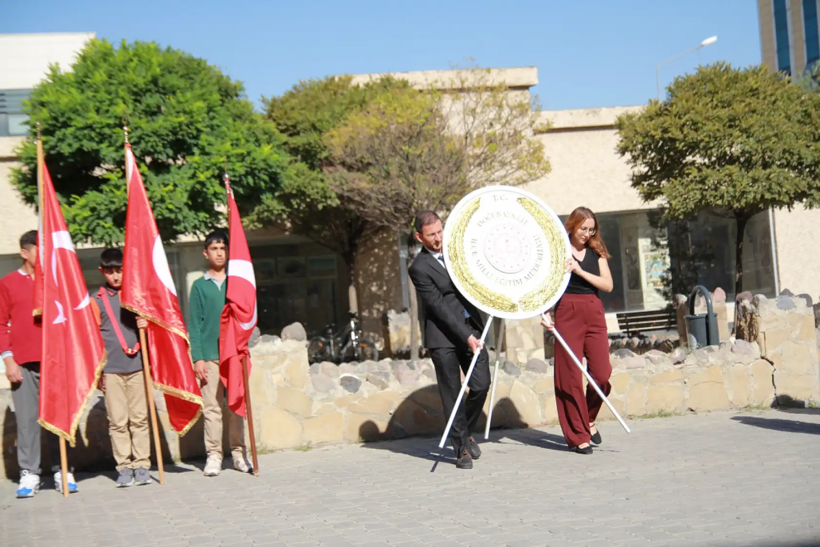 Doğubayazıt'ta ilköğretim haftası renkli etkinliklerle kutlandı