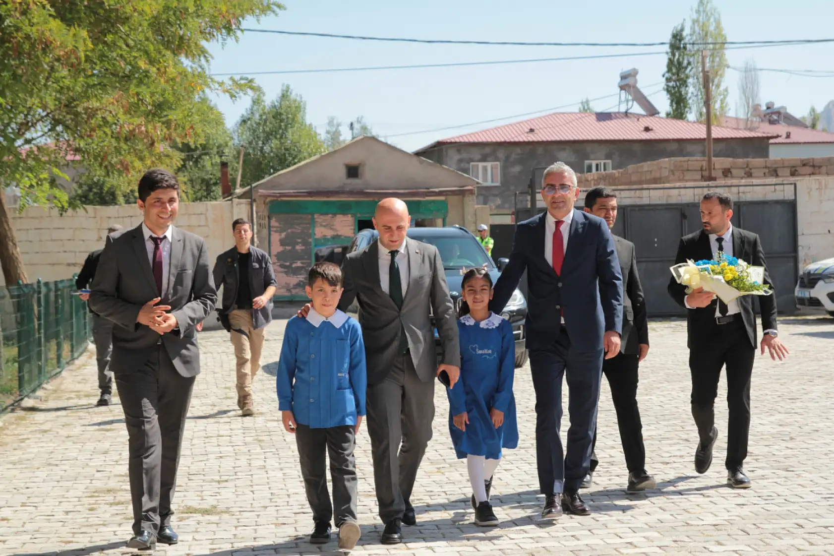 Doğubayazıt'ta ilköğretim haftası renkli etkinliklerle kutlandı