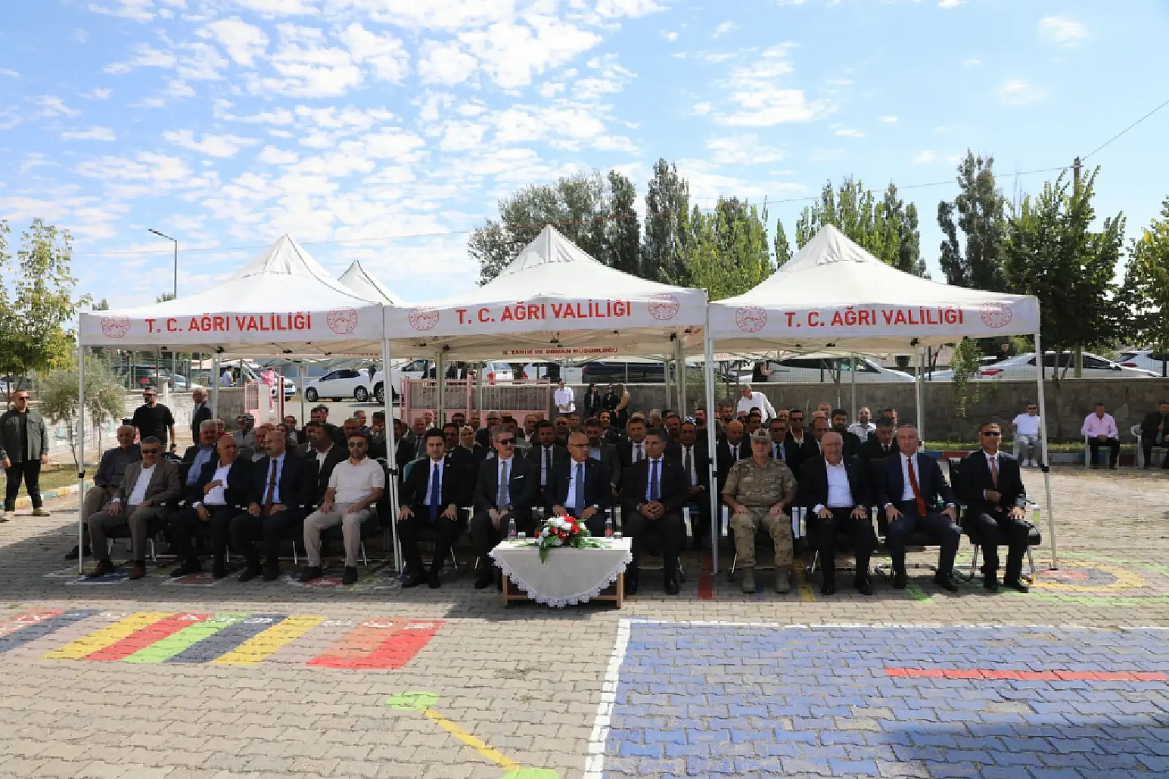 Ağrı'da İlköğretim Haftası neşe ile kutlandı