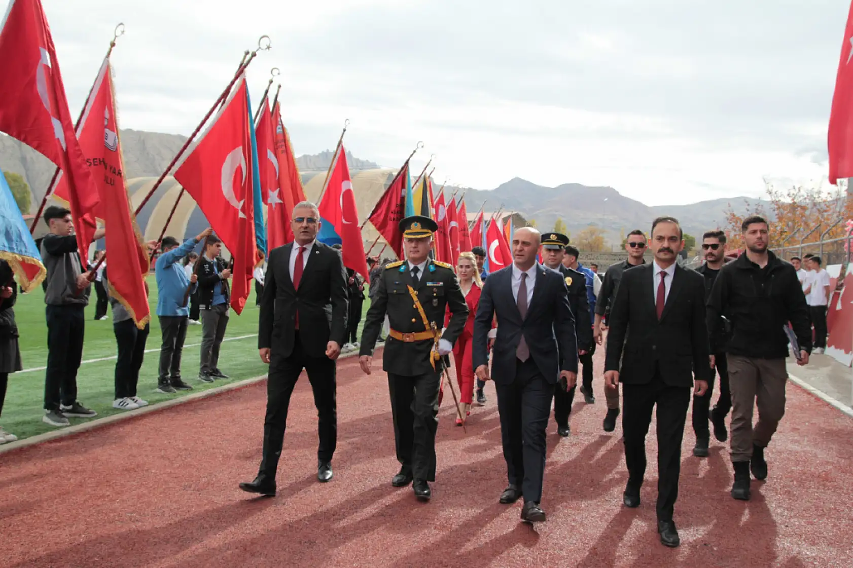Doğubayazıt'ta Cumhuriyet coşkusu zirveye çıktı