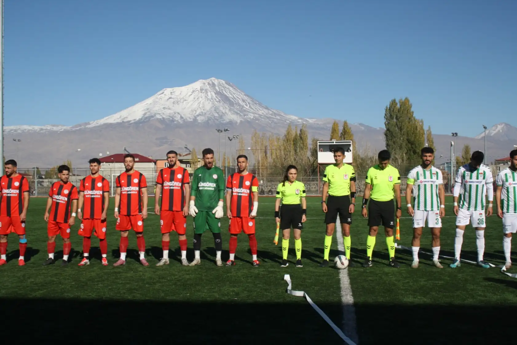 Doğubayazıt FK evinde şov yaptı, Kars Spor'u 2-0 mağlup etti