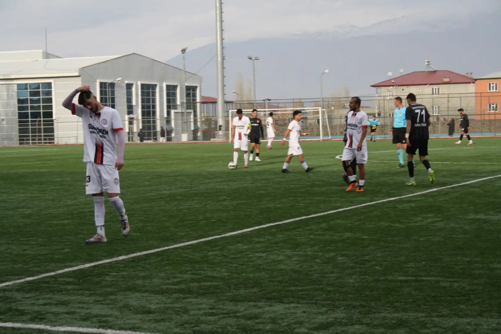 Doğubayazıt FK evinde yine kazandı: Kritik gol 73. dakikada geldi!