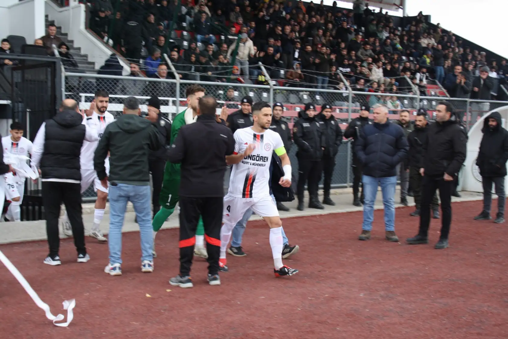 Doğubayazıt FK evinde yine kazandı: Kritik gol 73. dakikada geldi!