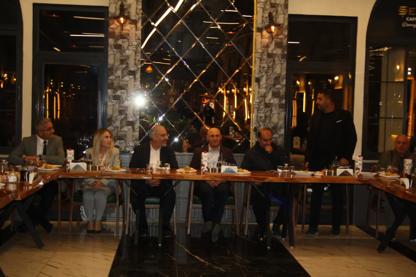 Doğubayazıt'ta futbol için destek zirvesi yapıldı