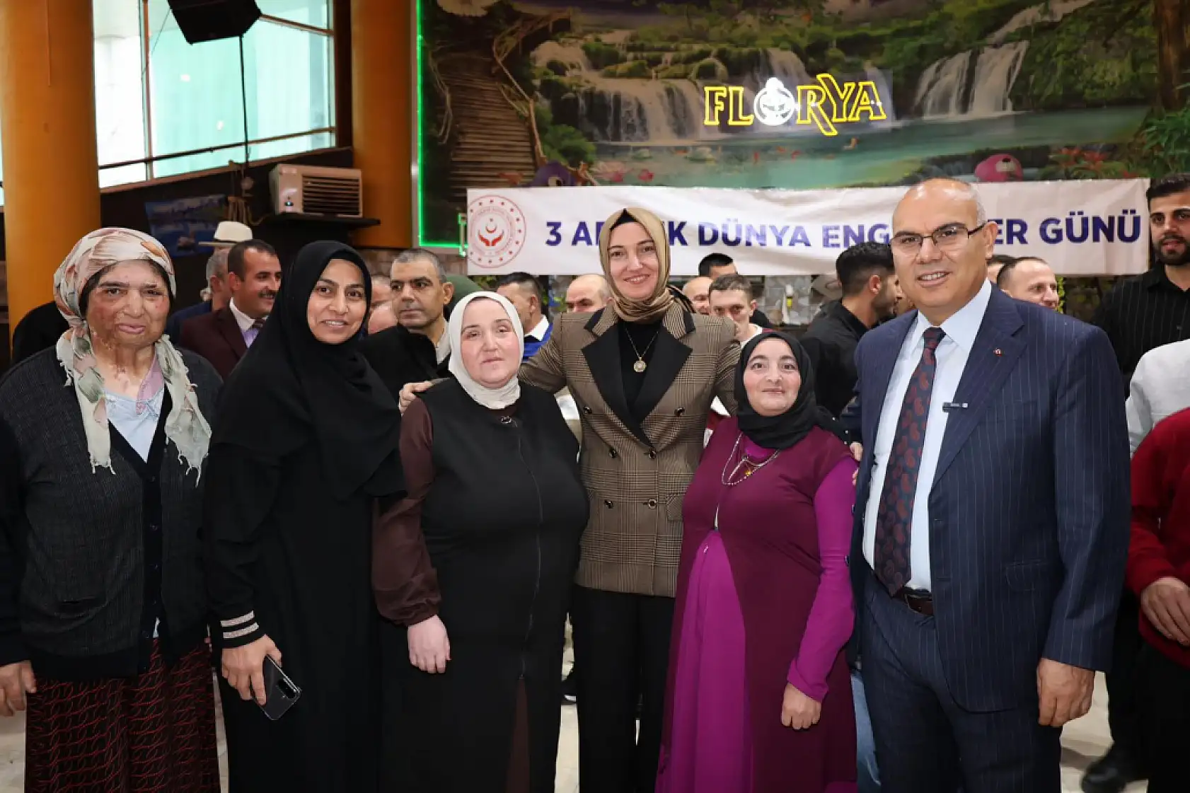 Ağrı'da 3 Aralık buluşması: Vali Koç özel bireylerle bir araya geldi