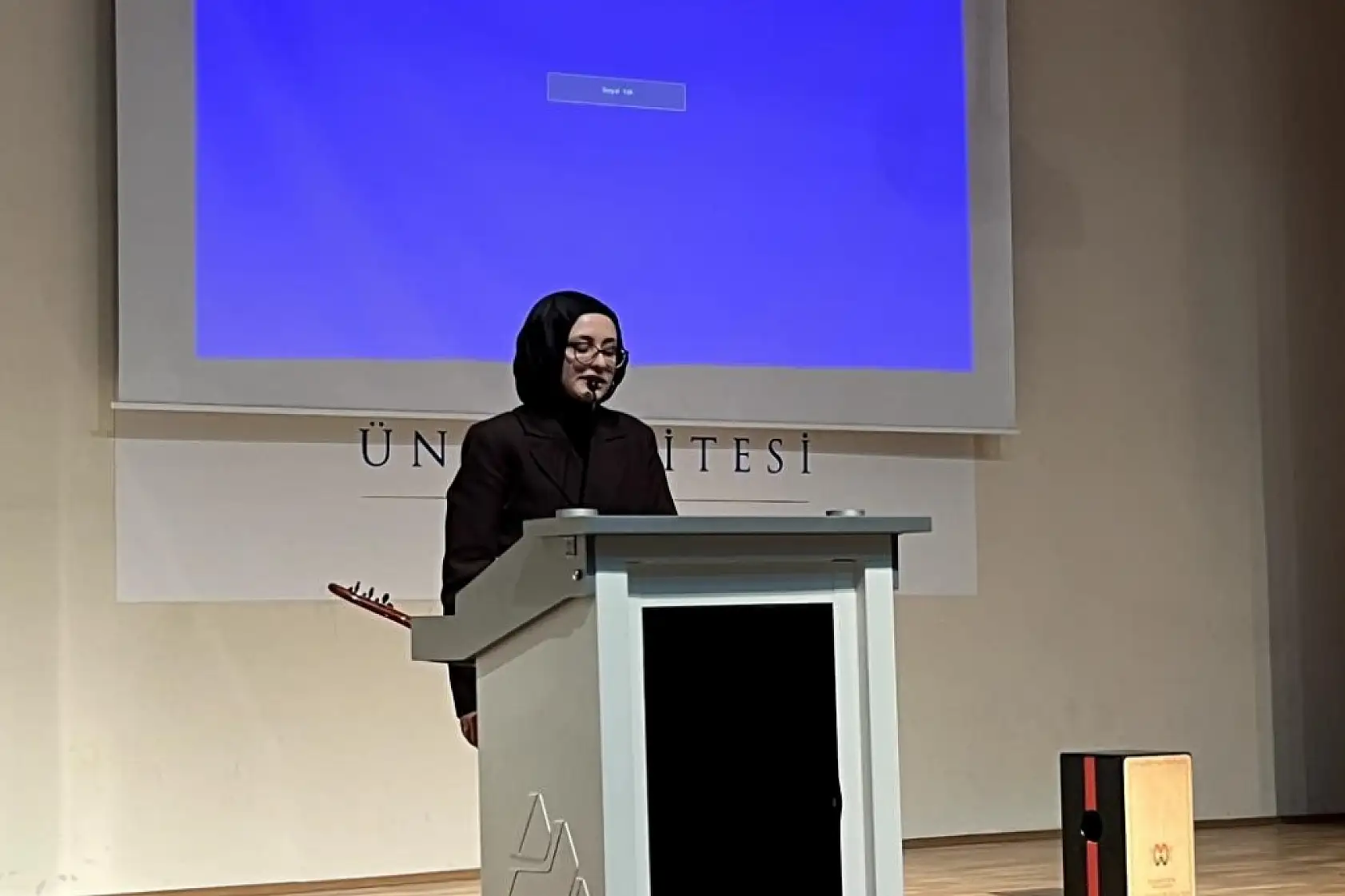 Ağrı'da üniversite öğrencileri sanatı sosyal sorumlulukla buluşturdu