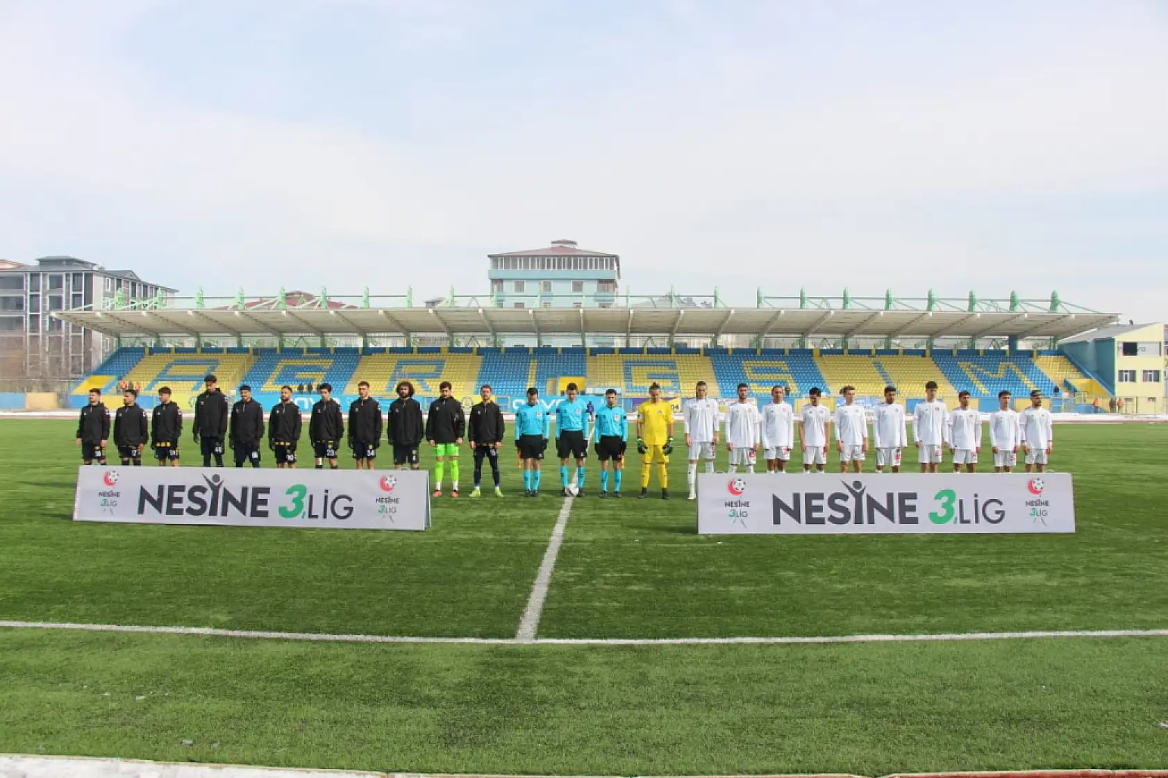 Ağrı Spor evinde bileğini büktürmedi!