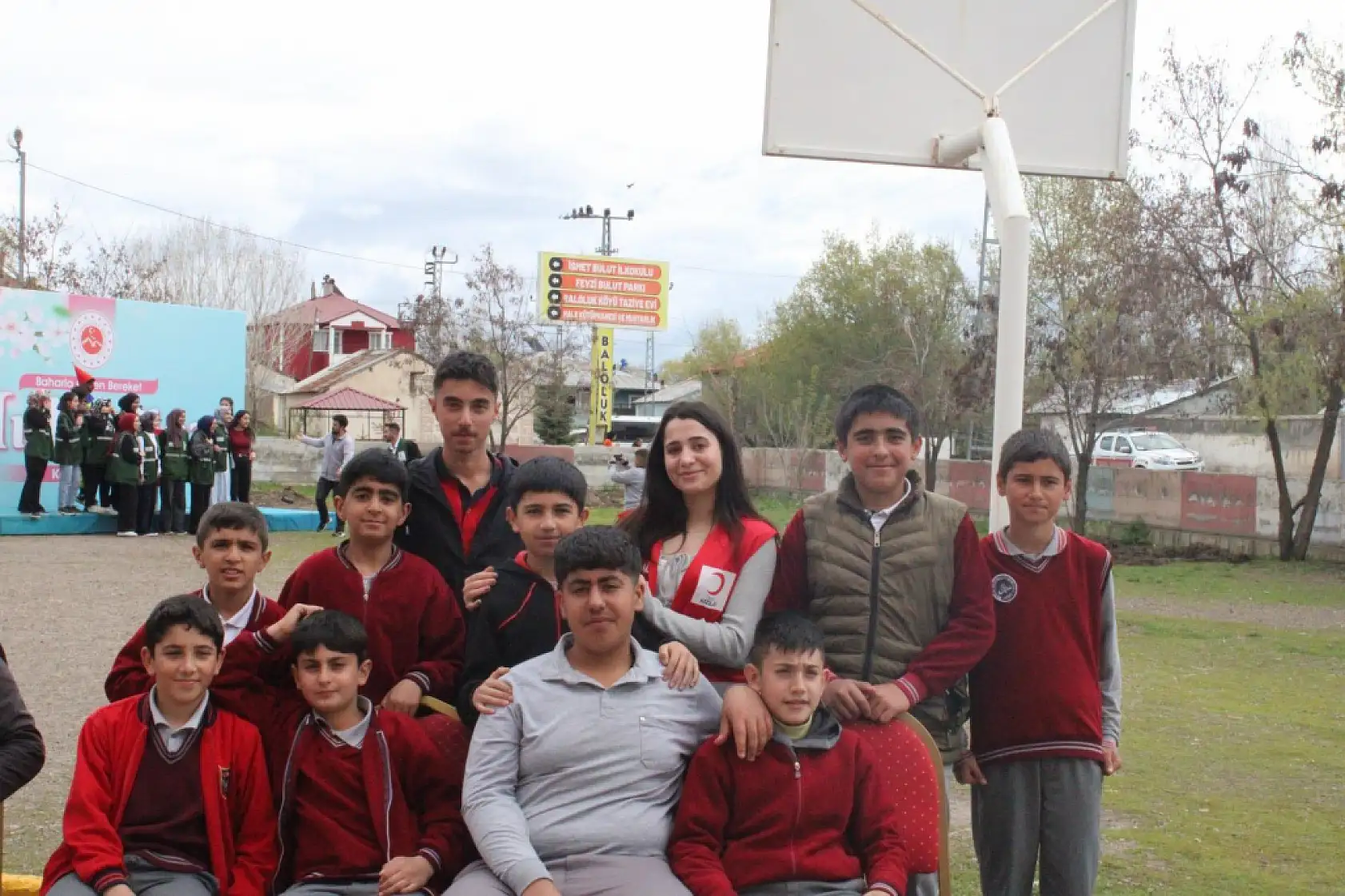 Bahar Baloluk'ta karşılandı: Kızılay, hıdırellezde miniklere aktiviteler düzenledi