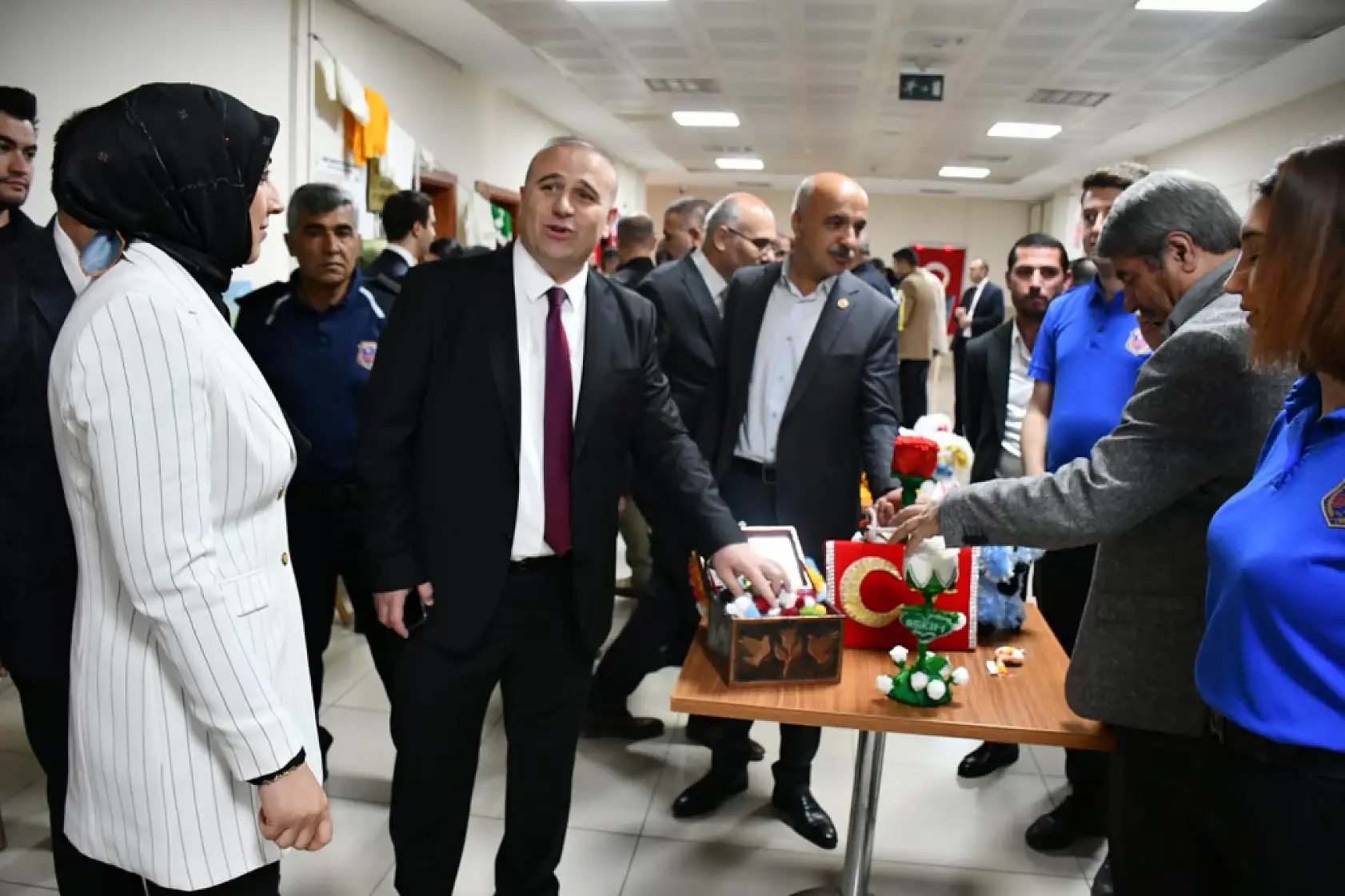 Patnos'ta el emeği sergisiyle hükümlüler topluma seslendi