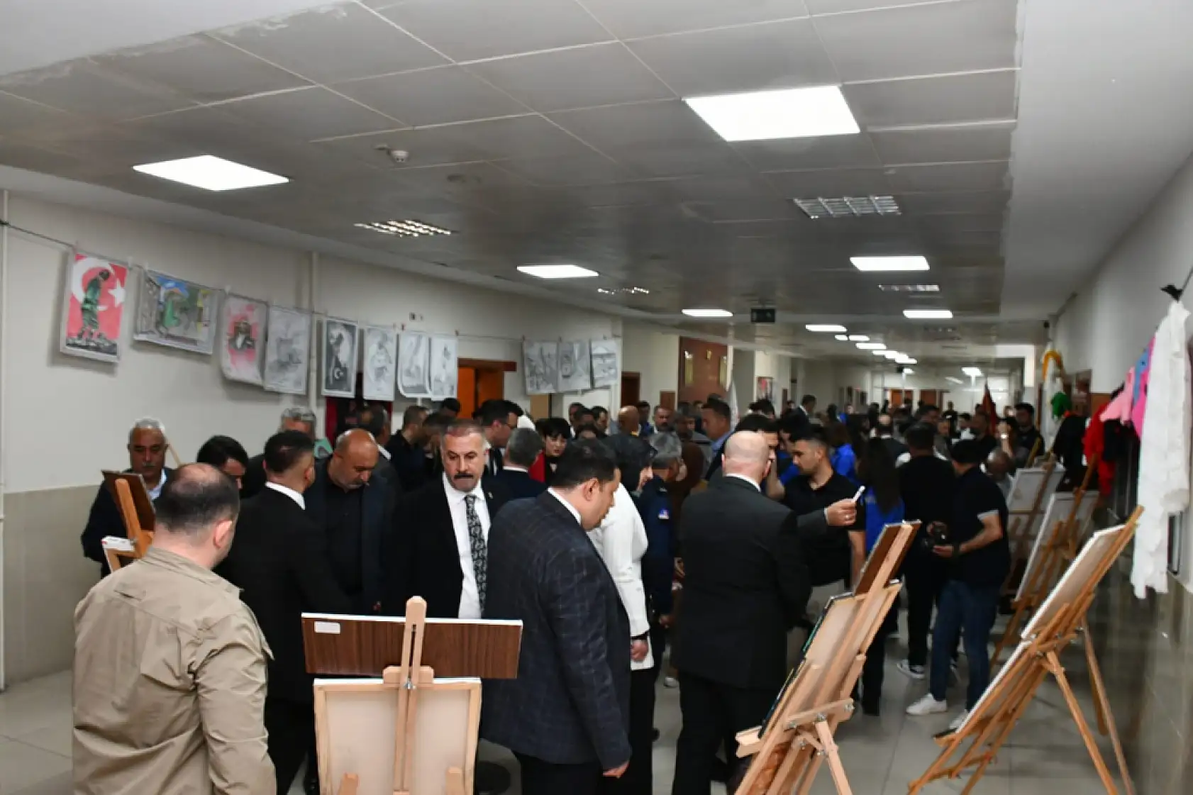Patnos'ta el emeği sergisiyle hükümlüler topluma seslendi