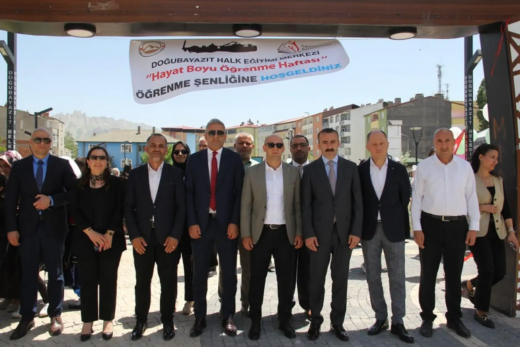 Doğubayazıt'ta hayat boyu öğrenme şenliği renkli etkinliklerle kutlandı
