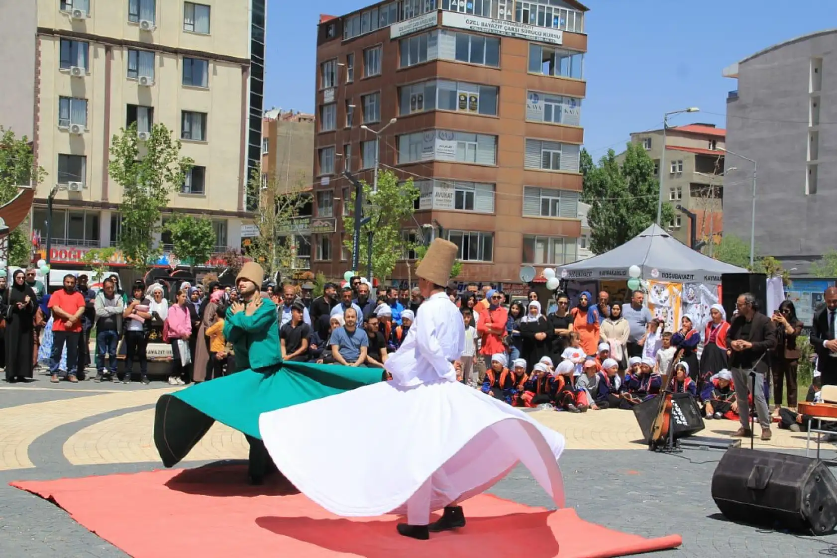 Doğubayazıt'ta hayat boyu öğrenme şenliği renkli etkinliklerle kutlandı