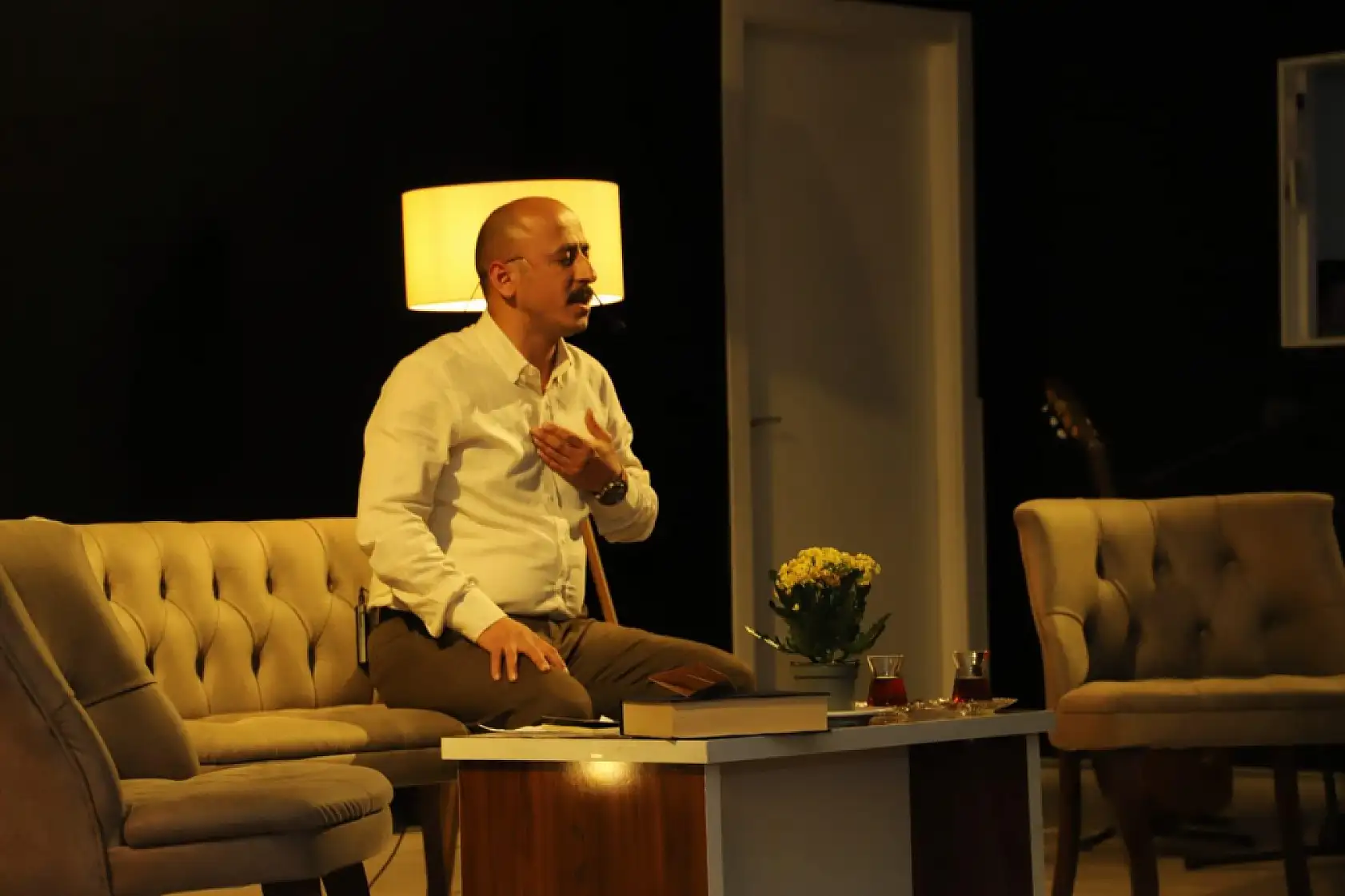 Doğubayazıt'ta öğretmenlerden anlamlı şiir dinletisi