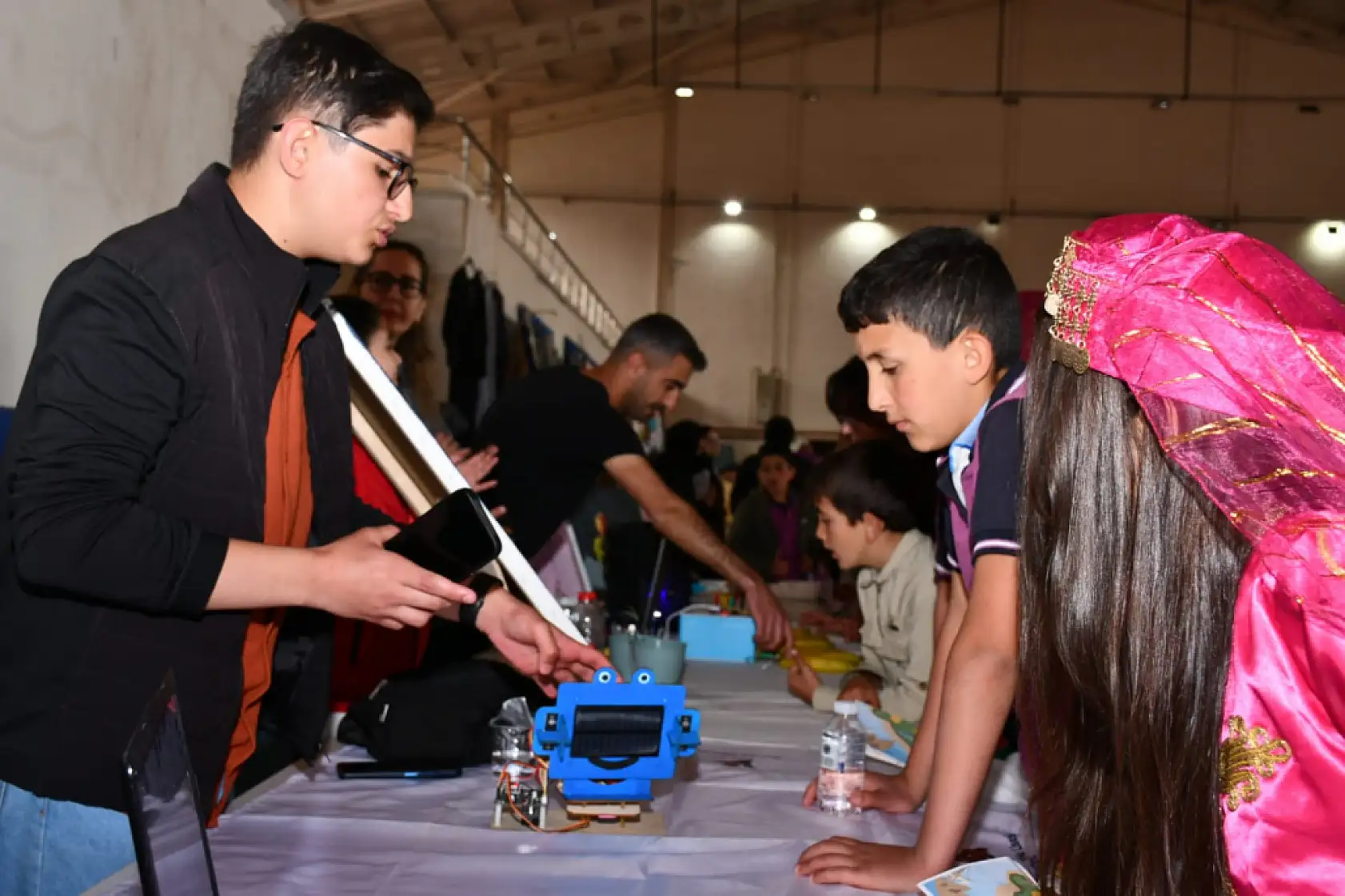 Patnos'ta öğrencilerin el emeği projeleri yoğun ilgi gördü