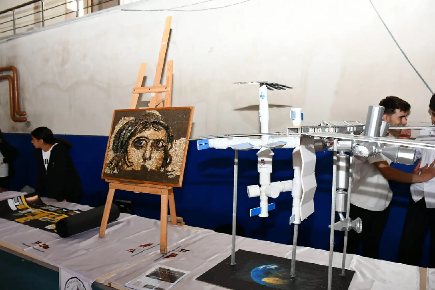 Patnos'ta öğrencilerin el emeği projeleri yoğun ilgi gördü