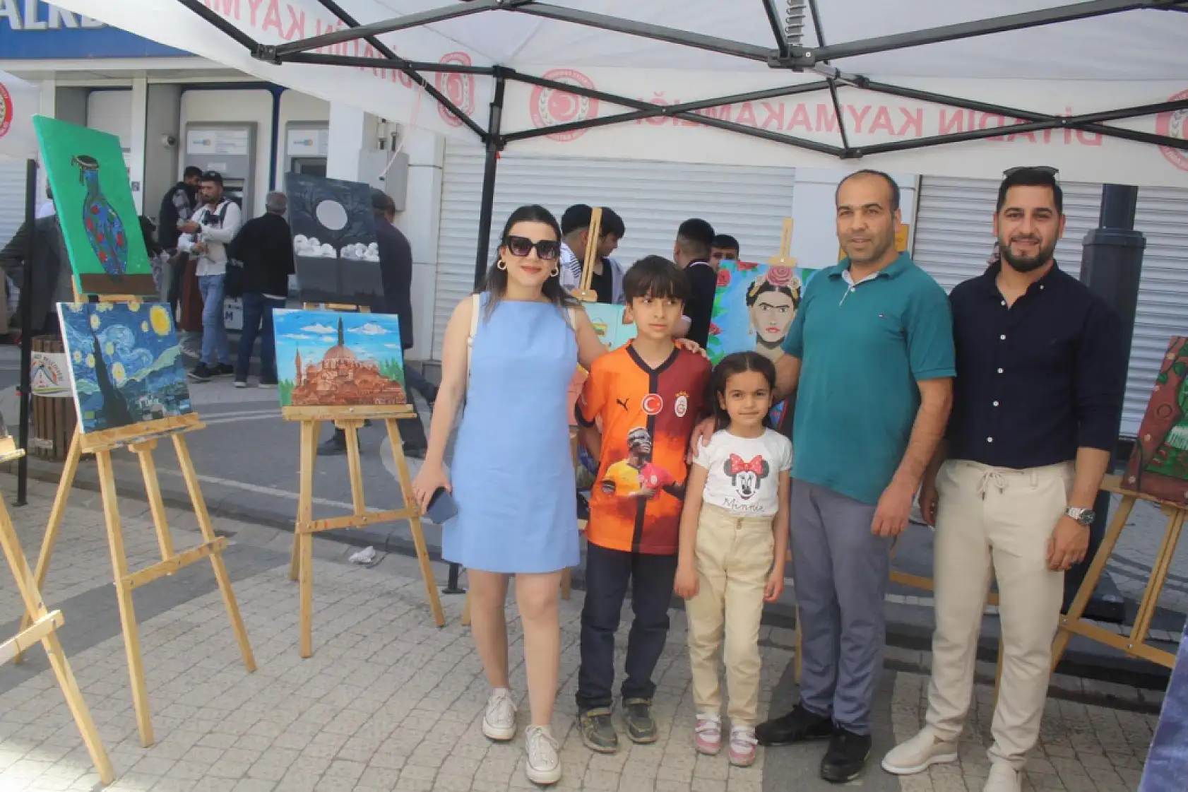 Doğubayazıt halkı ve kurumlar Muhammed Azam için kermeste buluştu