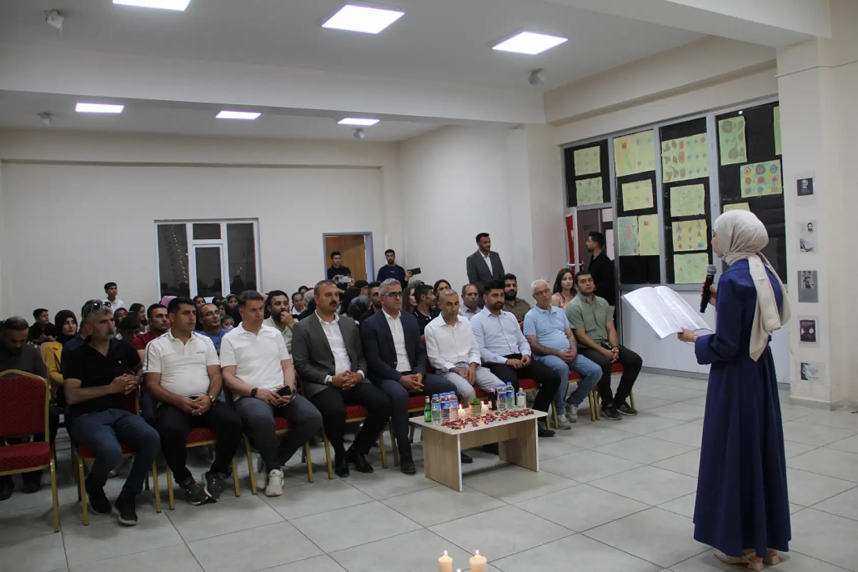 Doğubayazıtlı öğrencilerden yıl sonuna şiir ve sanatla veda