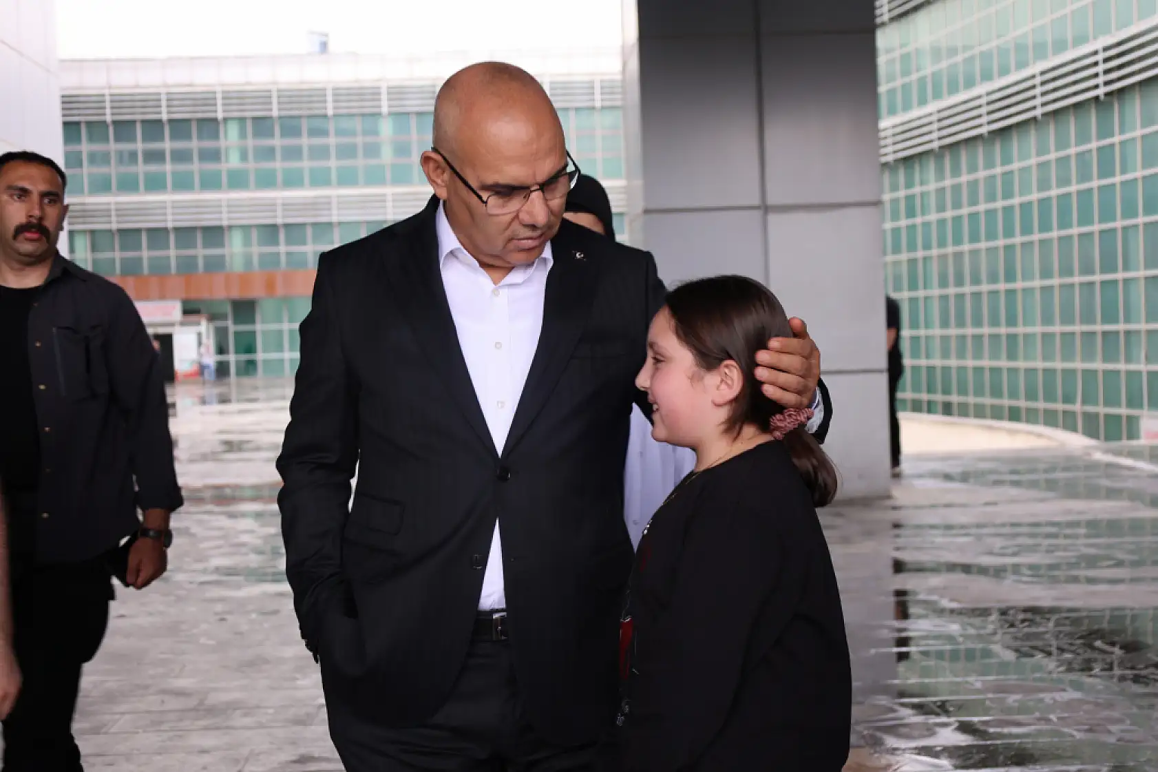 Vali Koç'tan hastane ziyareti: Sağlık hizmetlerini yerinde inceledi