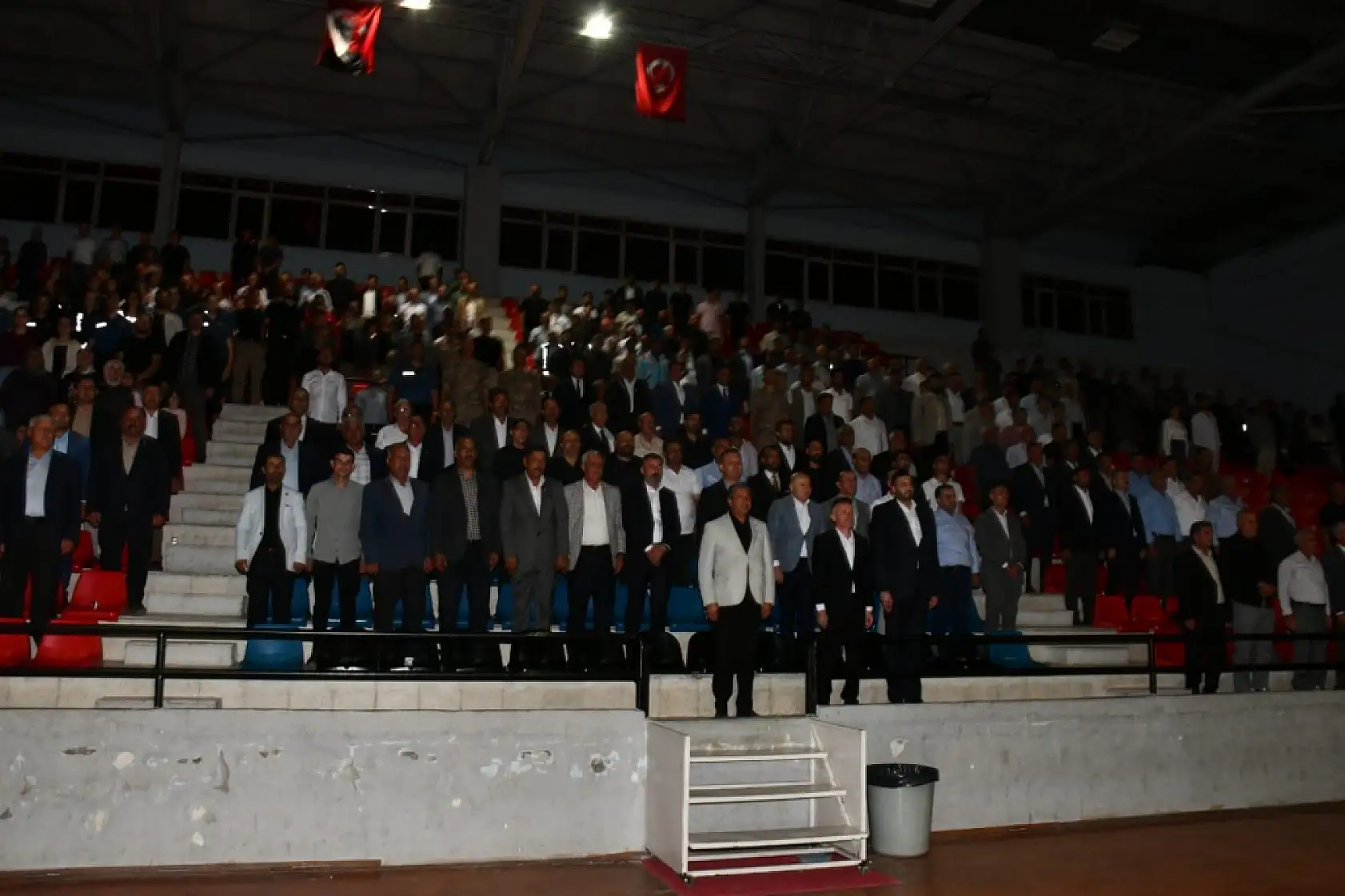 'Milletin iradesi asla yenilmez' mesajı Patnos'tan verildi