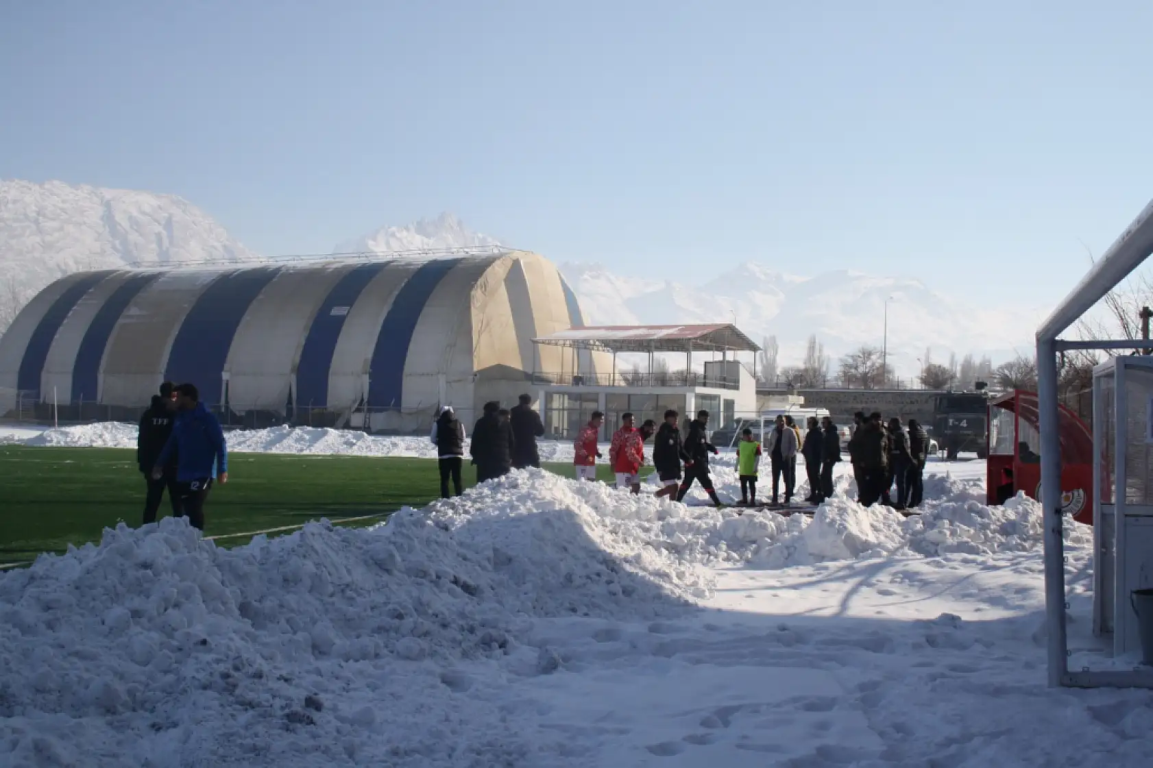 Doğubayazıt FK evinde fırtına gibi esti