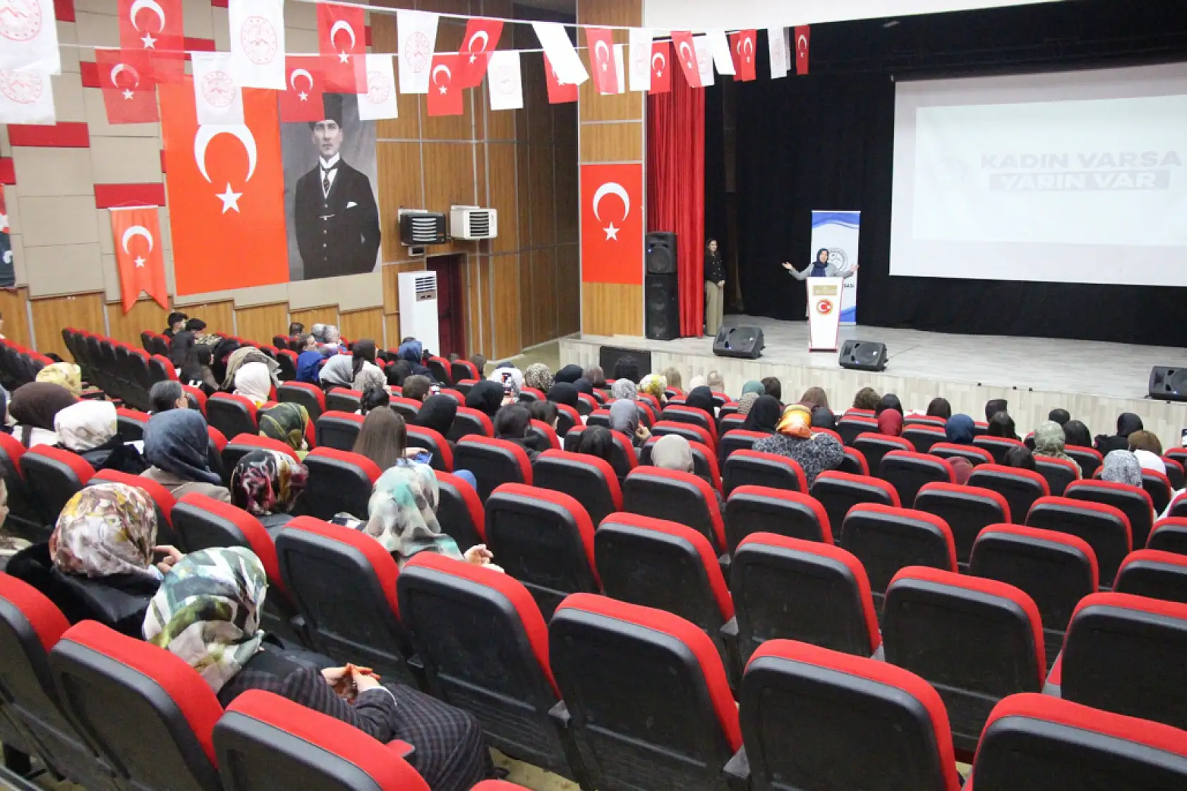 Kadın girişimciler Ağrı'da deneyimlerini paylaştı