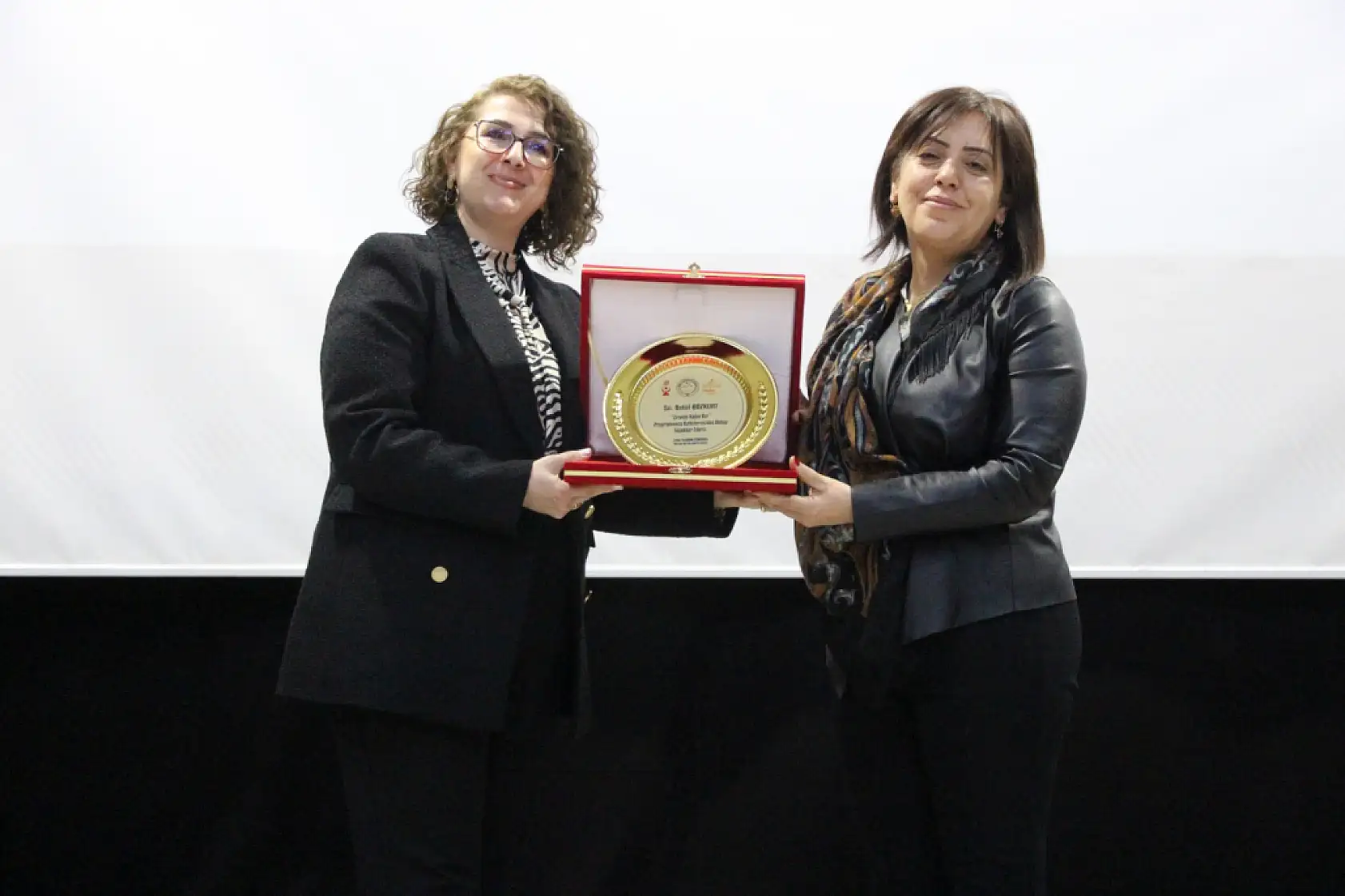 Kadın girişimciler Ağrı'da deneyimlerini paylaştı