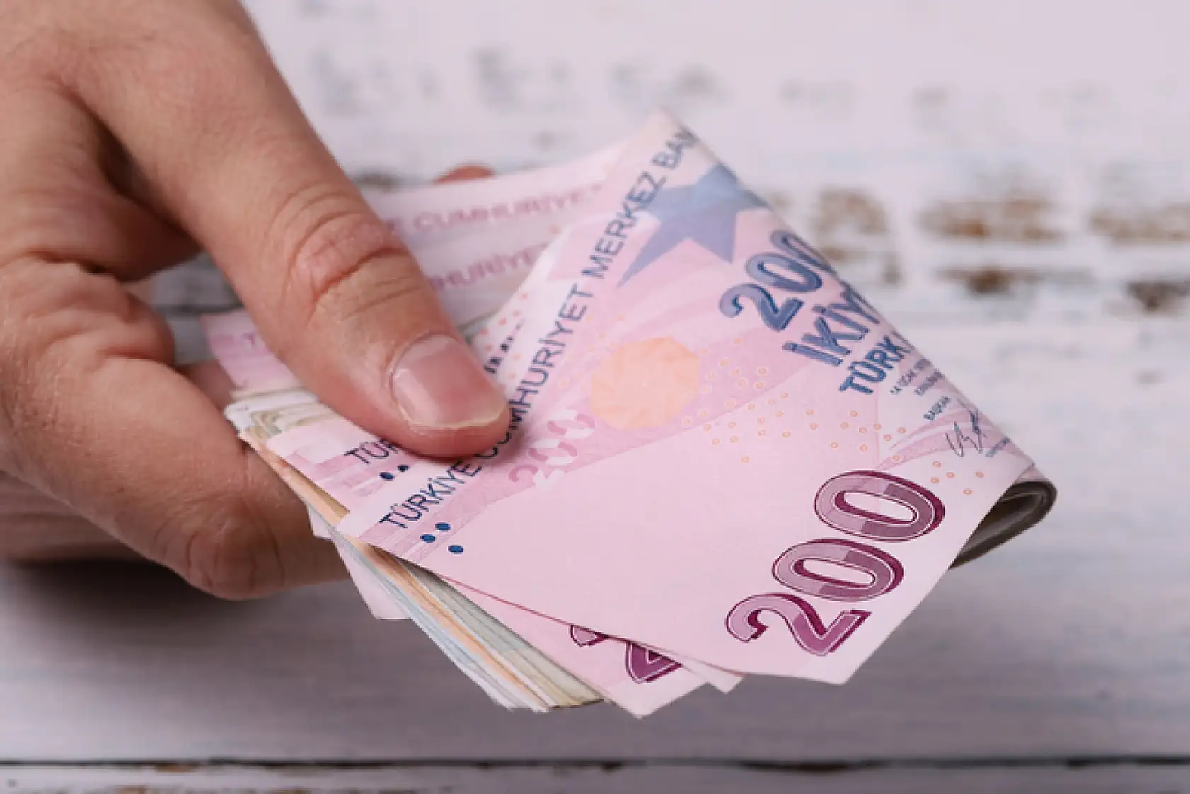 Ağustos'ta emekli promosyonları güncellendi: En yüksek tutar 27 bin TL! Hangi banka kazanıyor?