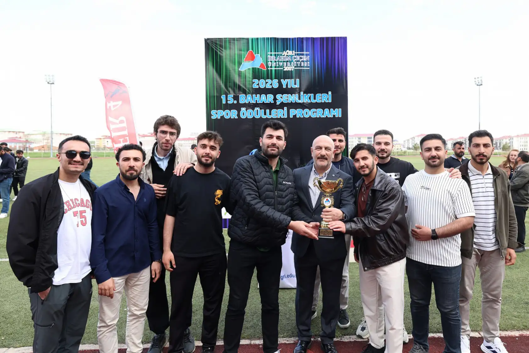 AİÇÜ'de Bahar Şenlikleri coşkusu ödül töreniyle taçlandı