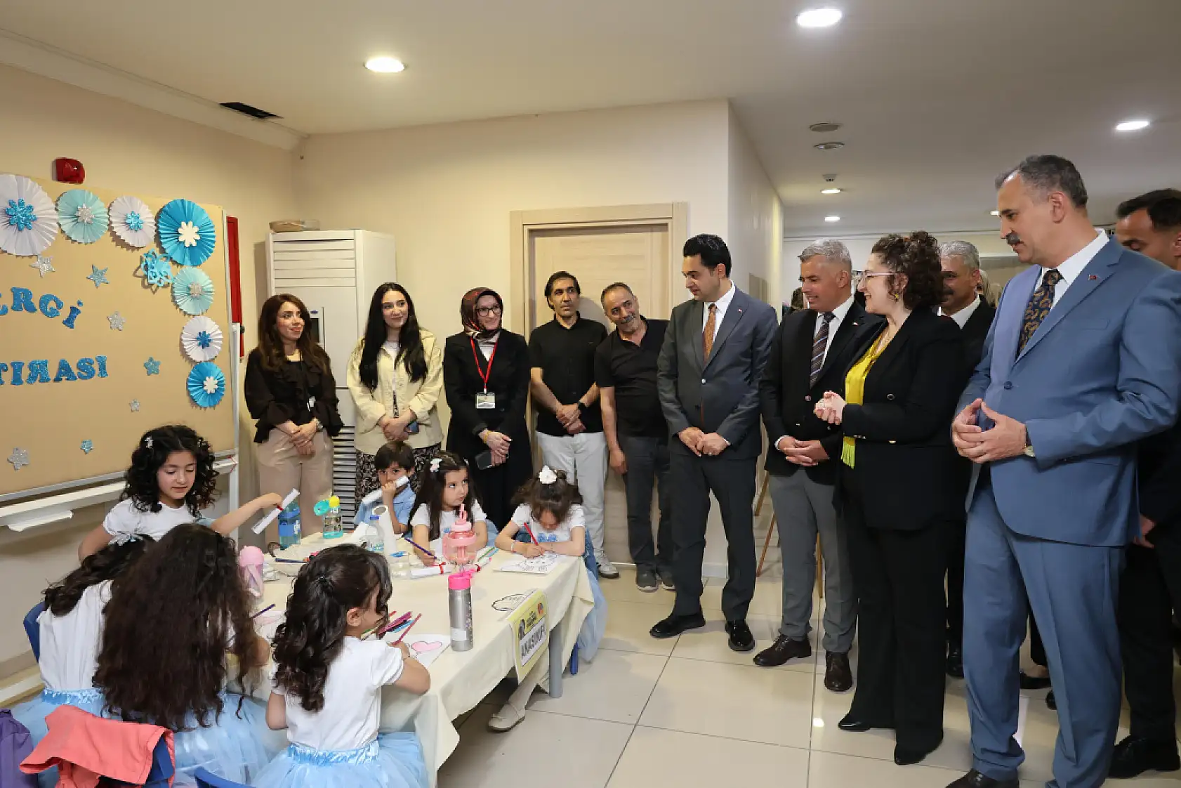 Ağrı'da Hayat Boyu Öğrenme Şenlikleri renkli görüntülere sahne oldu