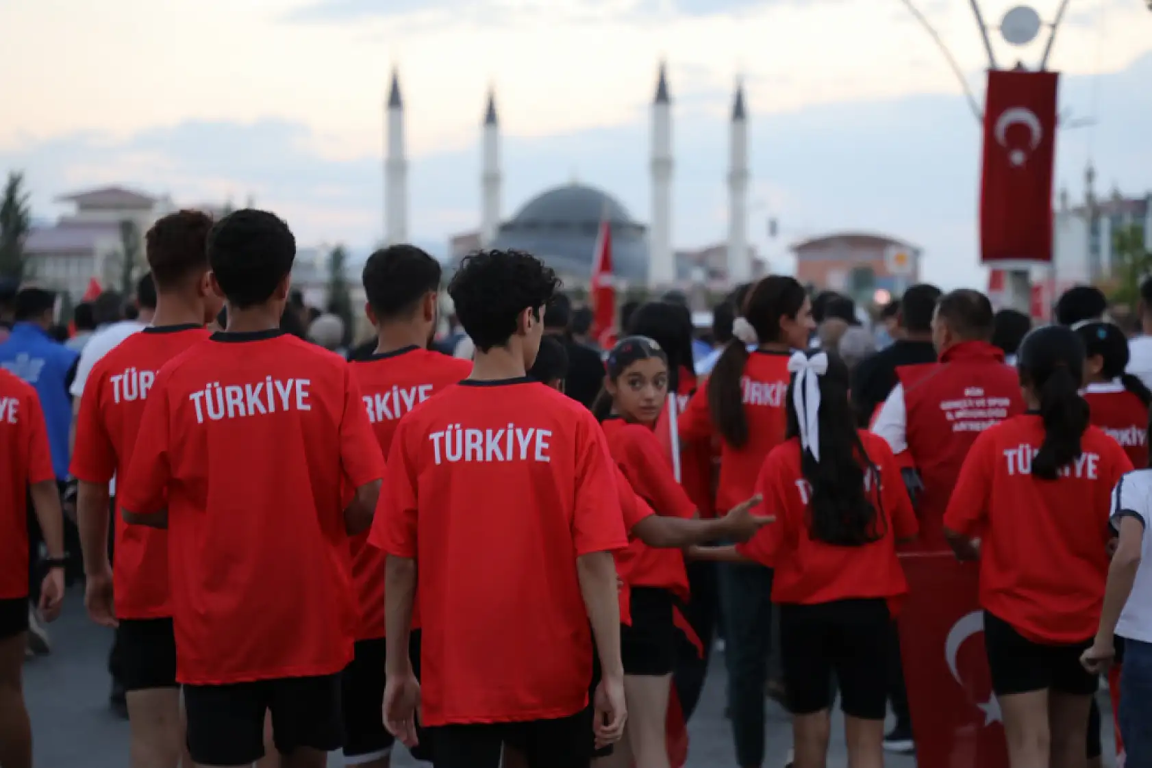 'İrade Bizim, Zafer Bizim' kortejinde Ağrı tek yürek oldu