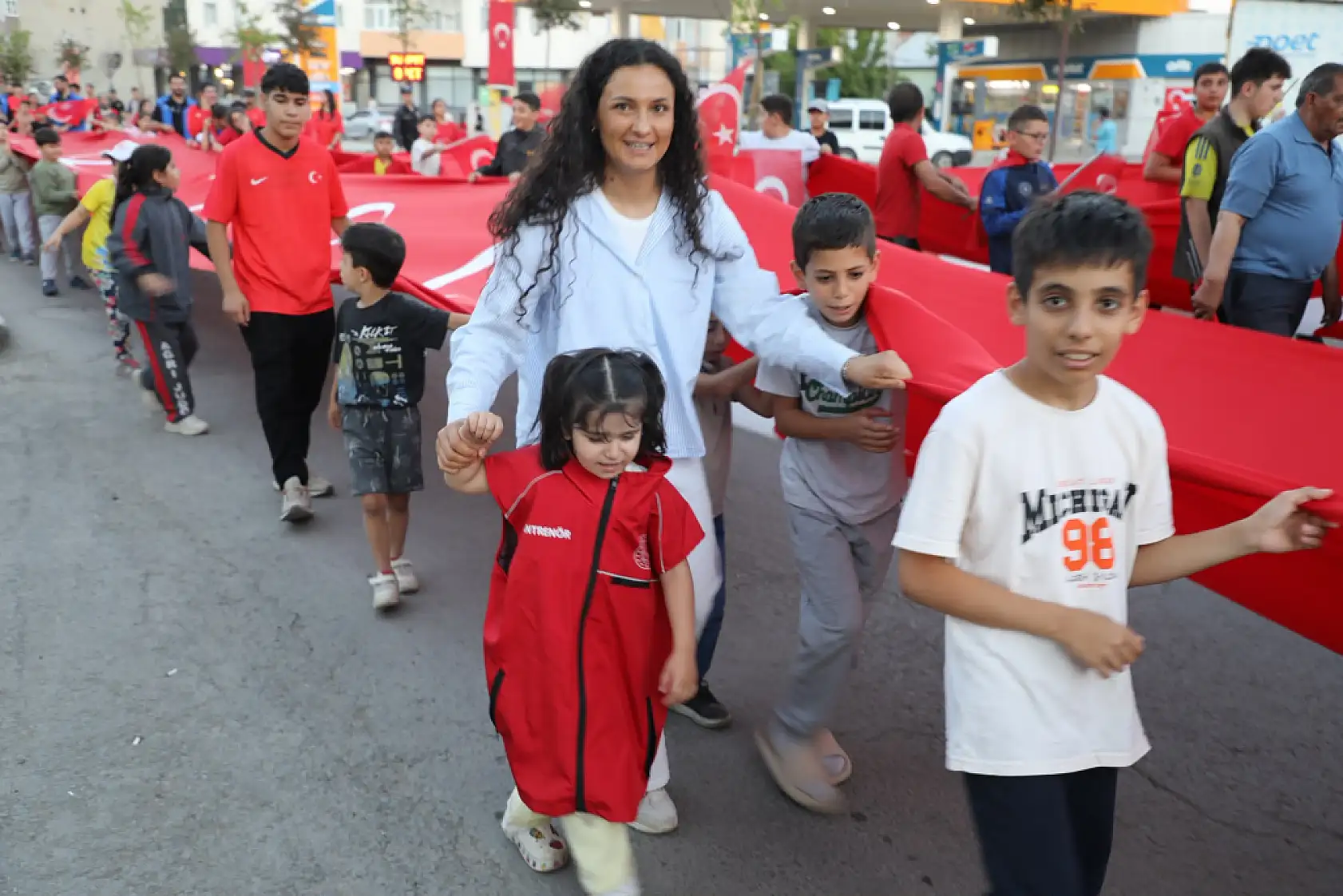 'İrade Bizim, Zafer Bizim' kortejinde Ağrı tek yürek oldu