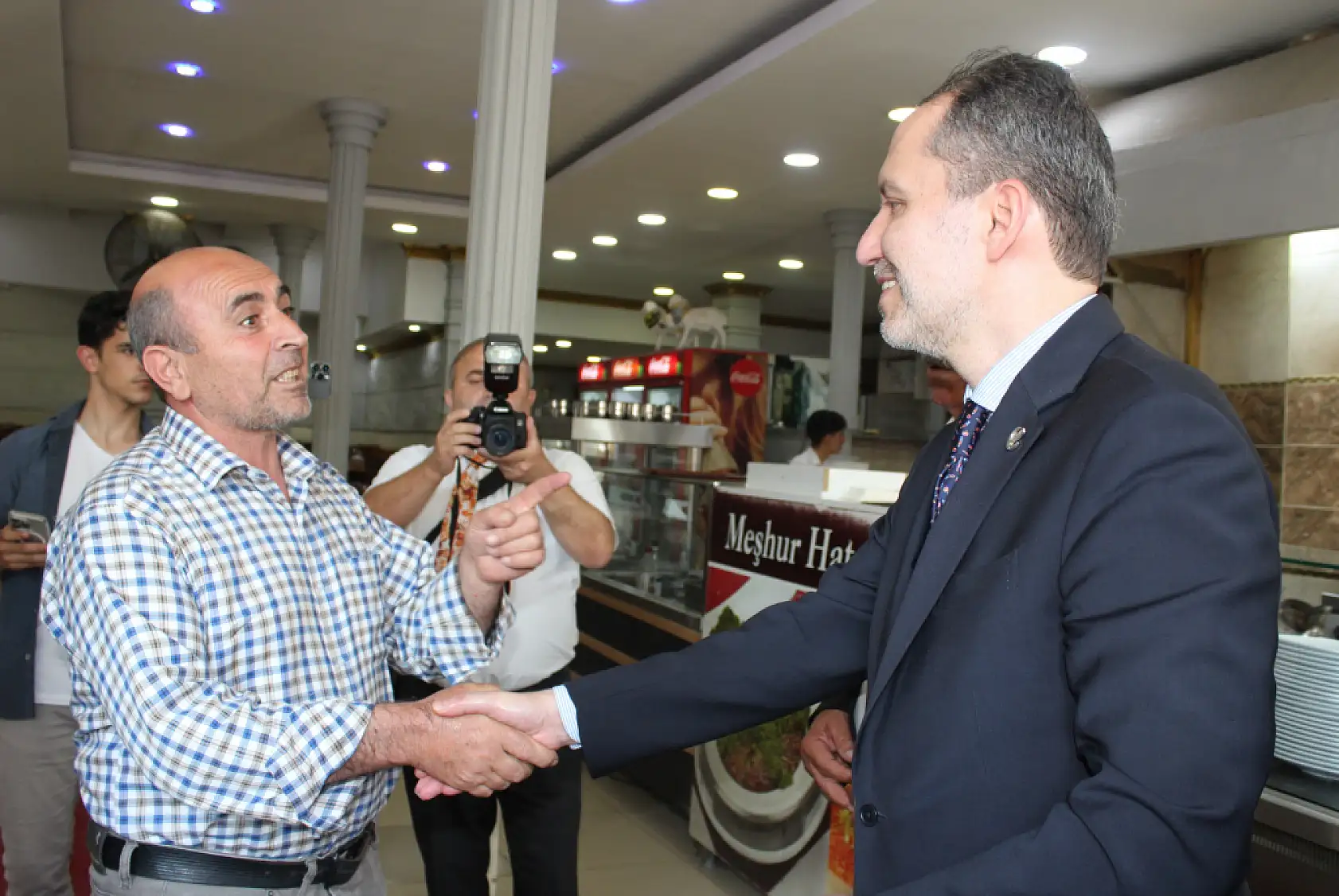 Erbakan Patnos'ta çarşı esnafıyla bir araya geldi