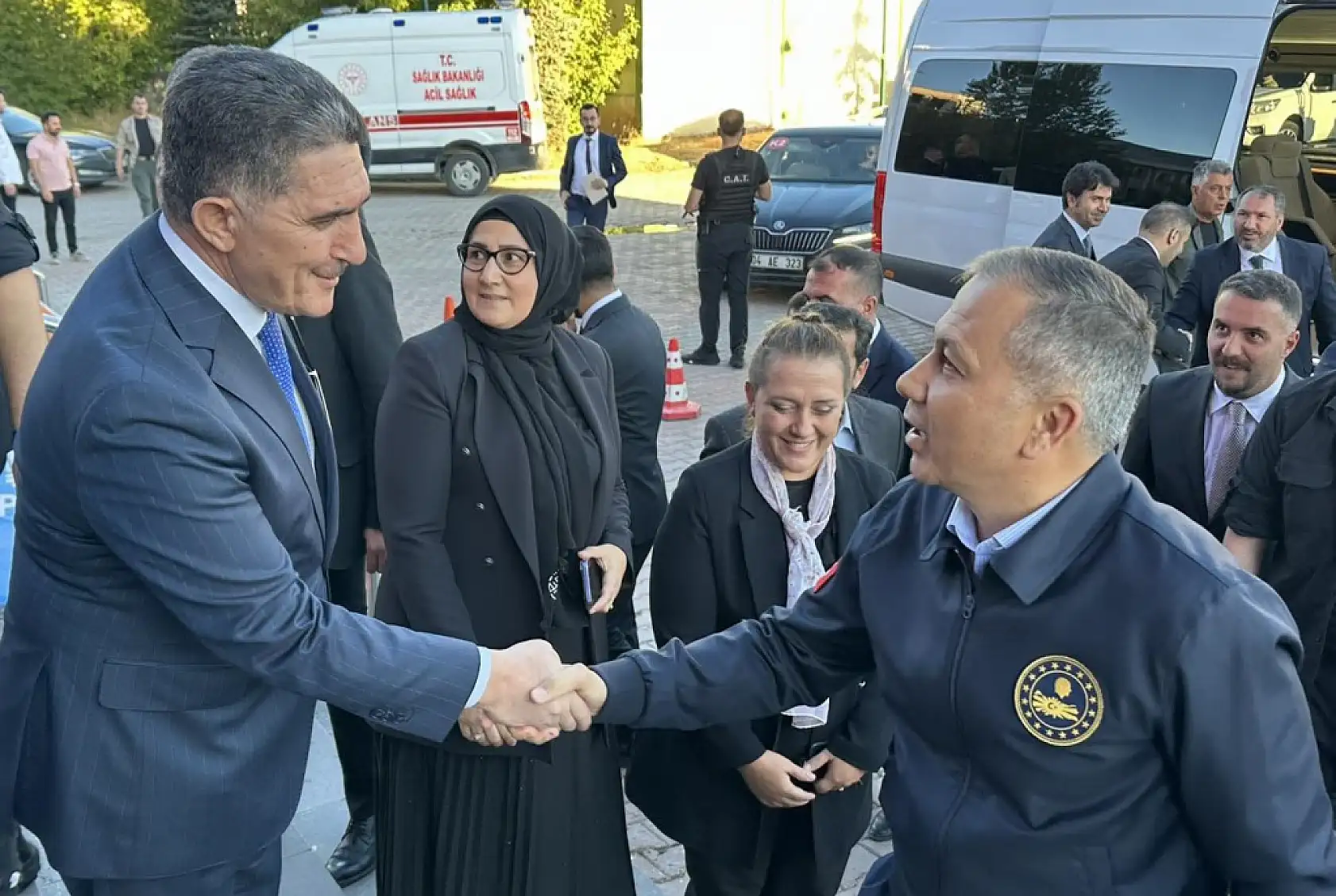 Ağrı'nın eski milletvekili Çelebi'den memleket ziyareti
