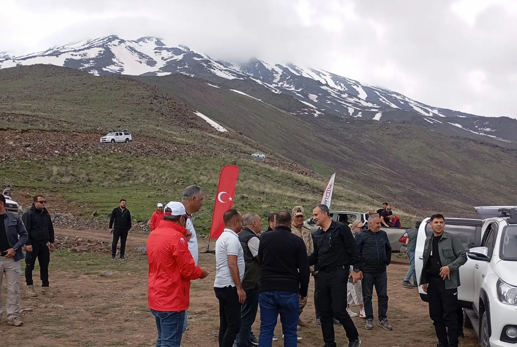 Ağrı Dağı'nda nefes kesen final