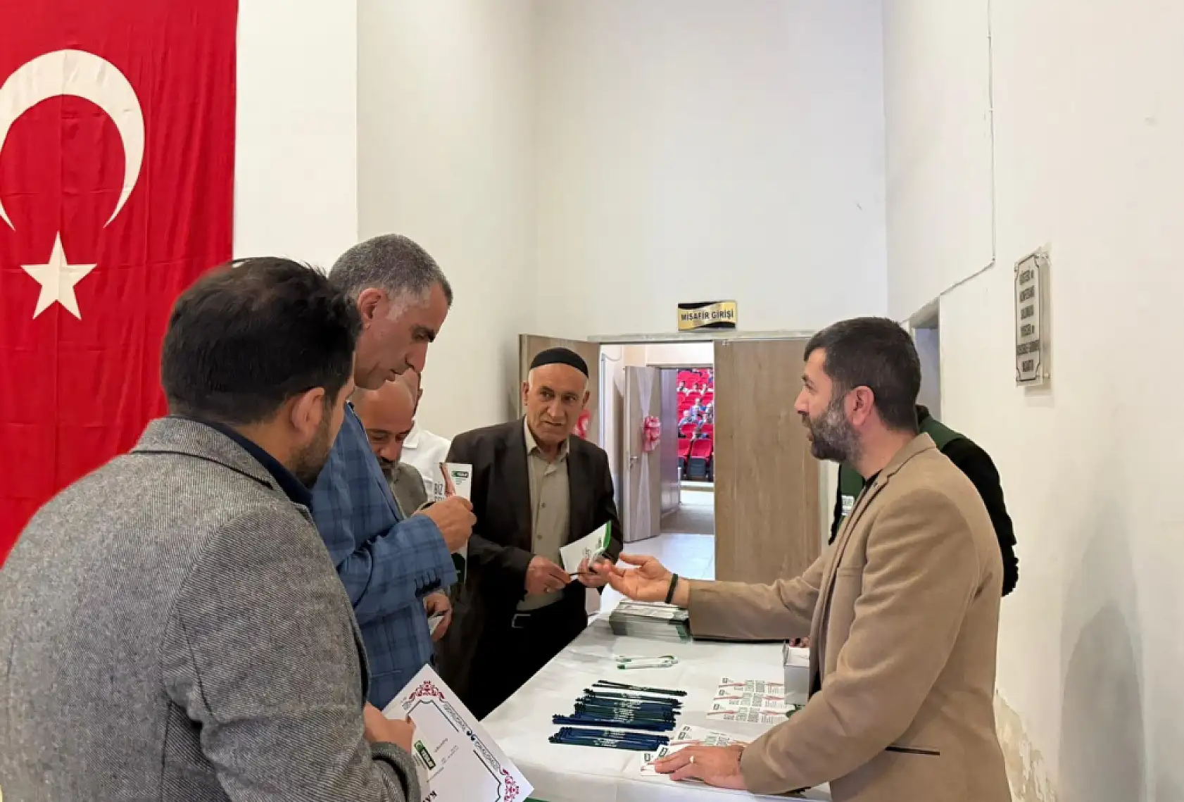 Yeşilay ve İl Müftülüğü iş birliğiyle bağımlılık semineri düzenlendi