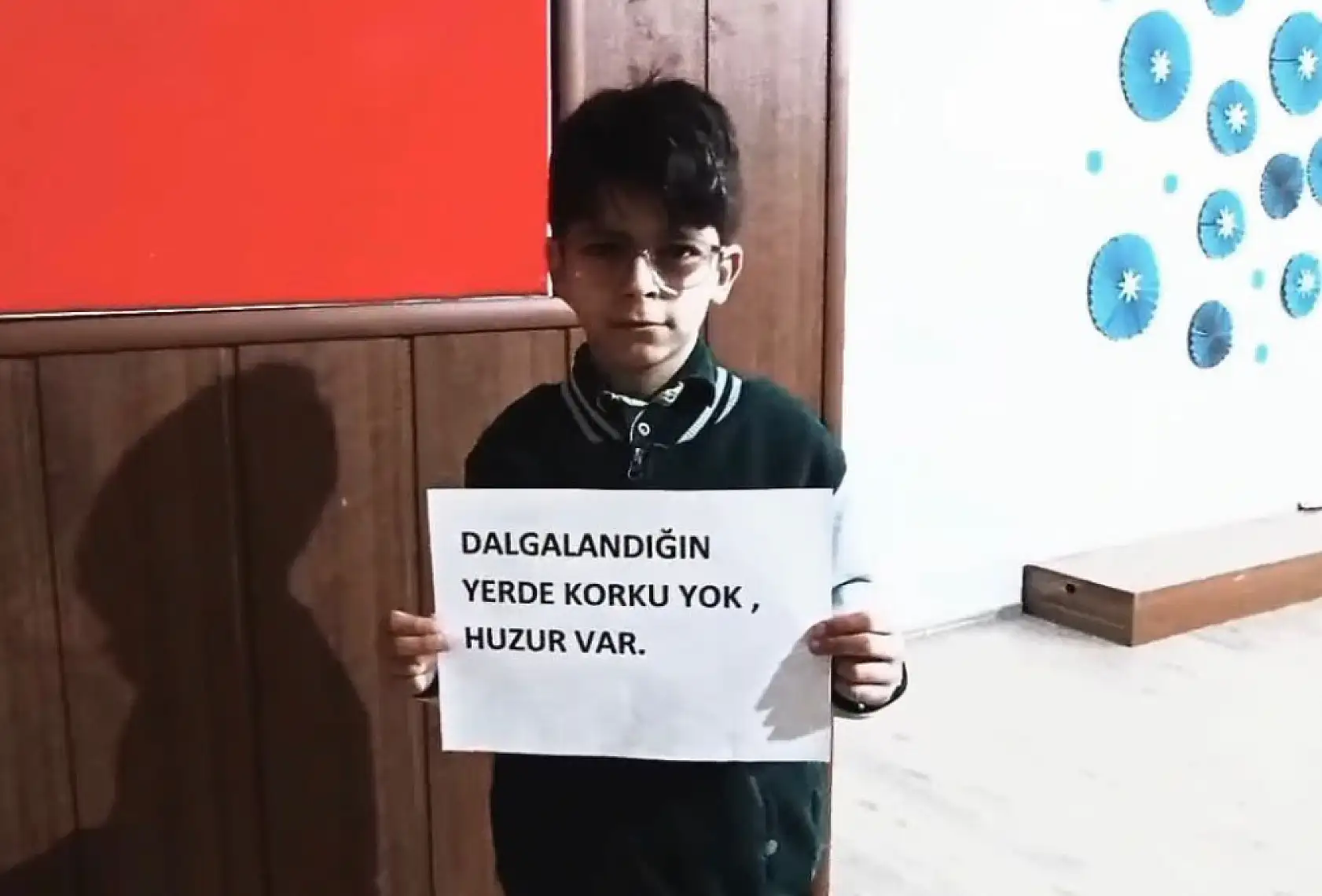 İkinci dönemin ilk dersi bayrak sevgisi oldu