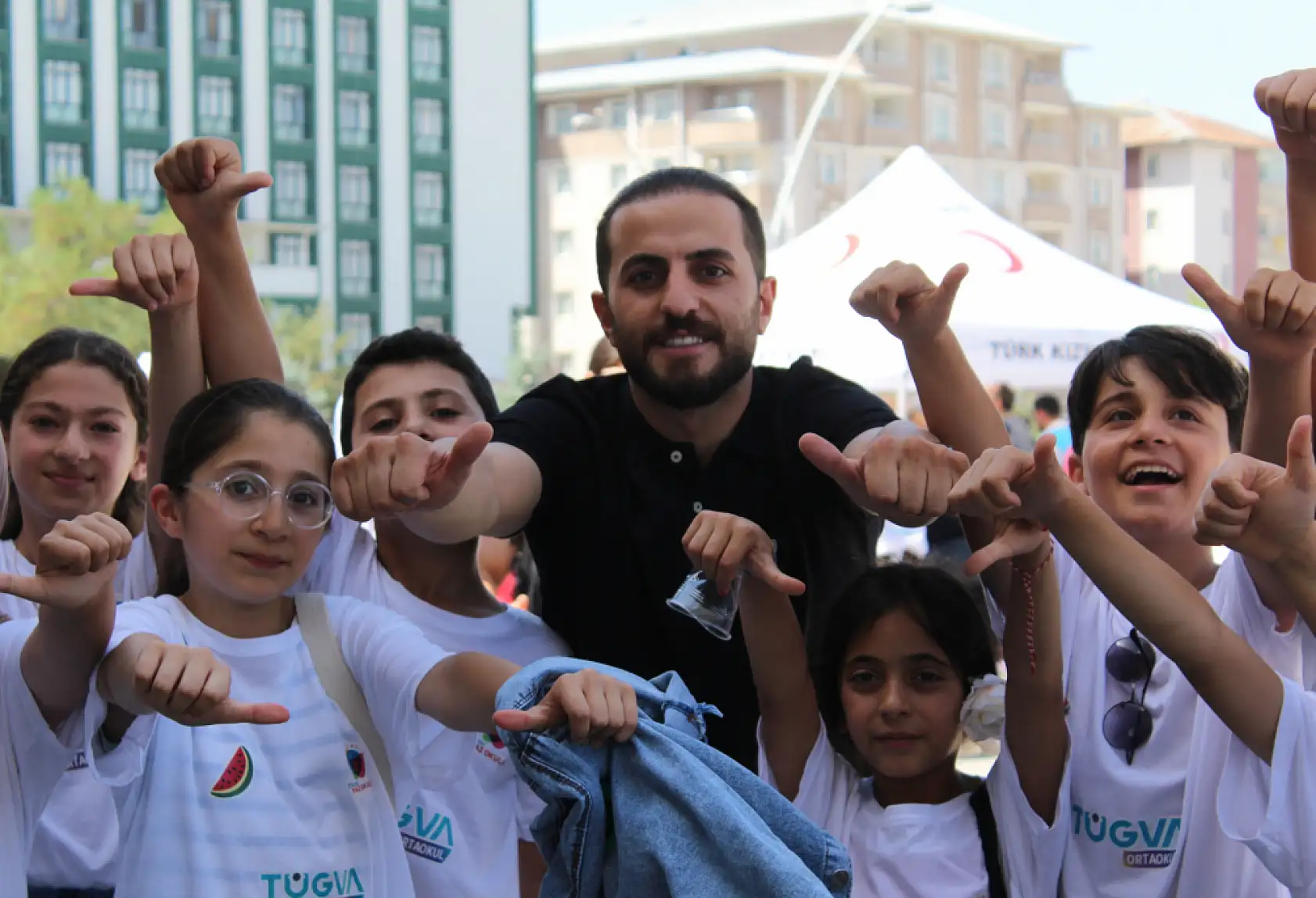 Ulu Cami'de çocuk sesleri yankılandı, TÜGVA yaz okulu kapanışı coşkuyla yapıldı