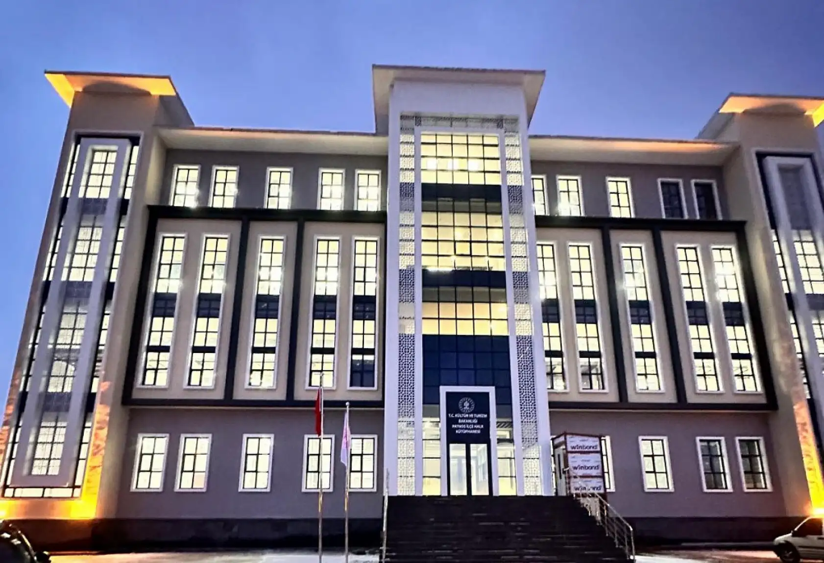 Patnos'un yeni kütüphanesi tamamlandı: Açılışa gün sayıyor