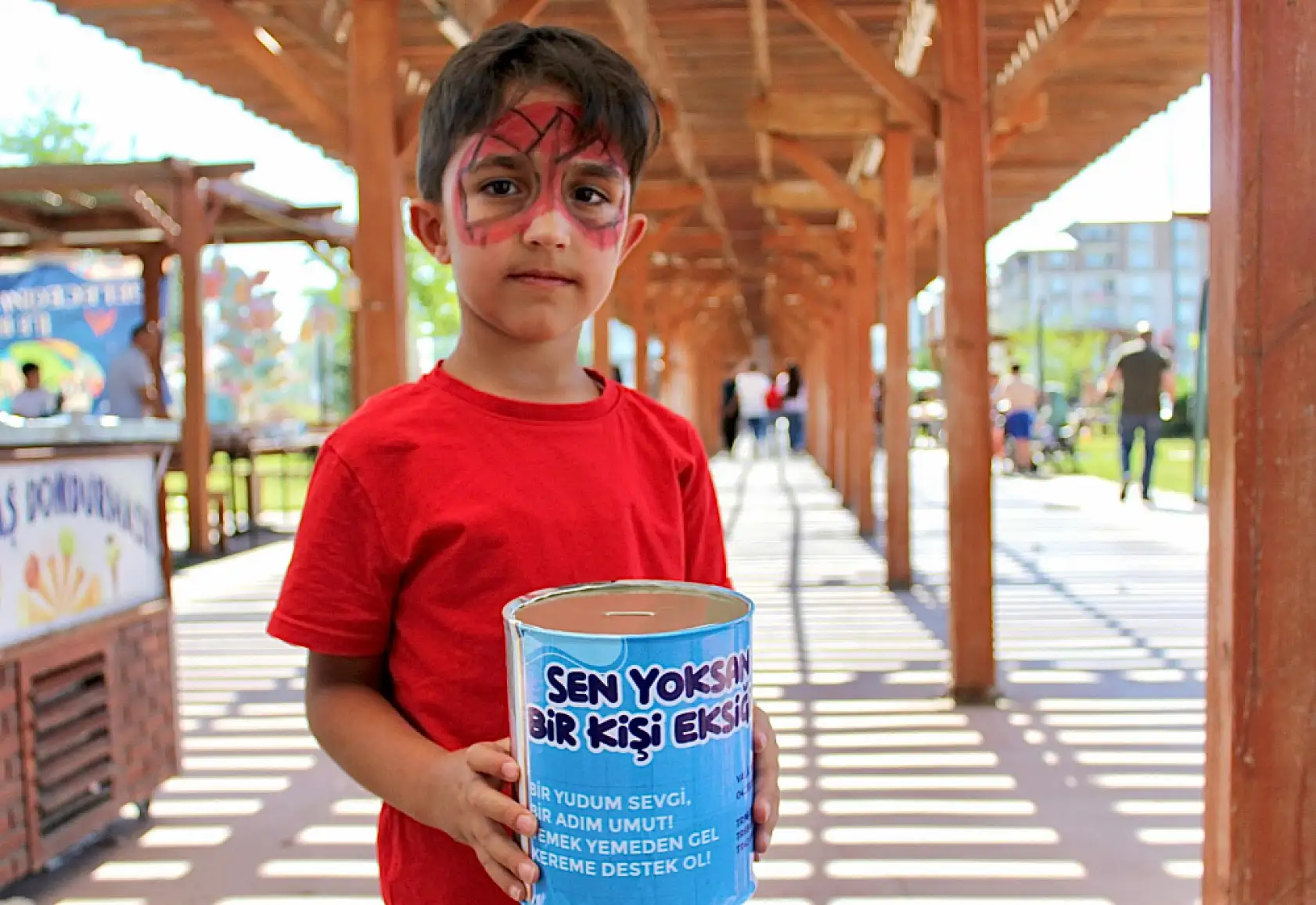 Minik Kerem için tek yürek: Ağrı'da umut kermesi düzenlendi
