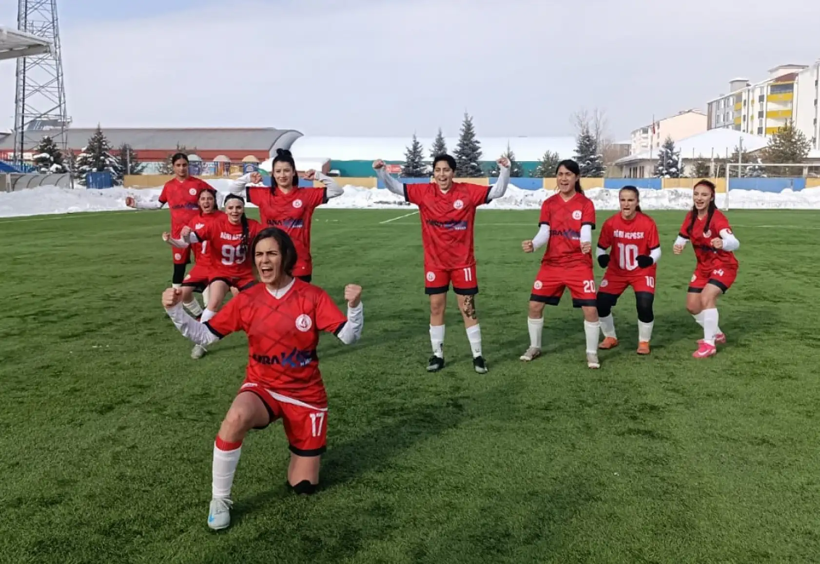 Altın kızlar evinde rakibine şans tanımadı