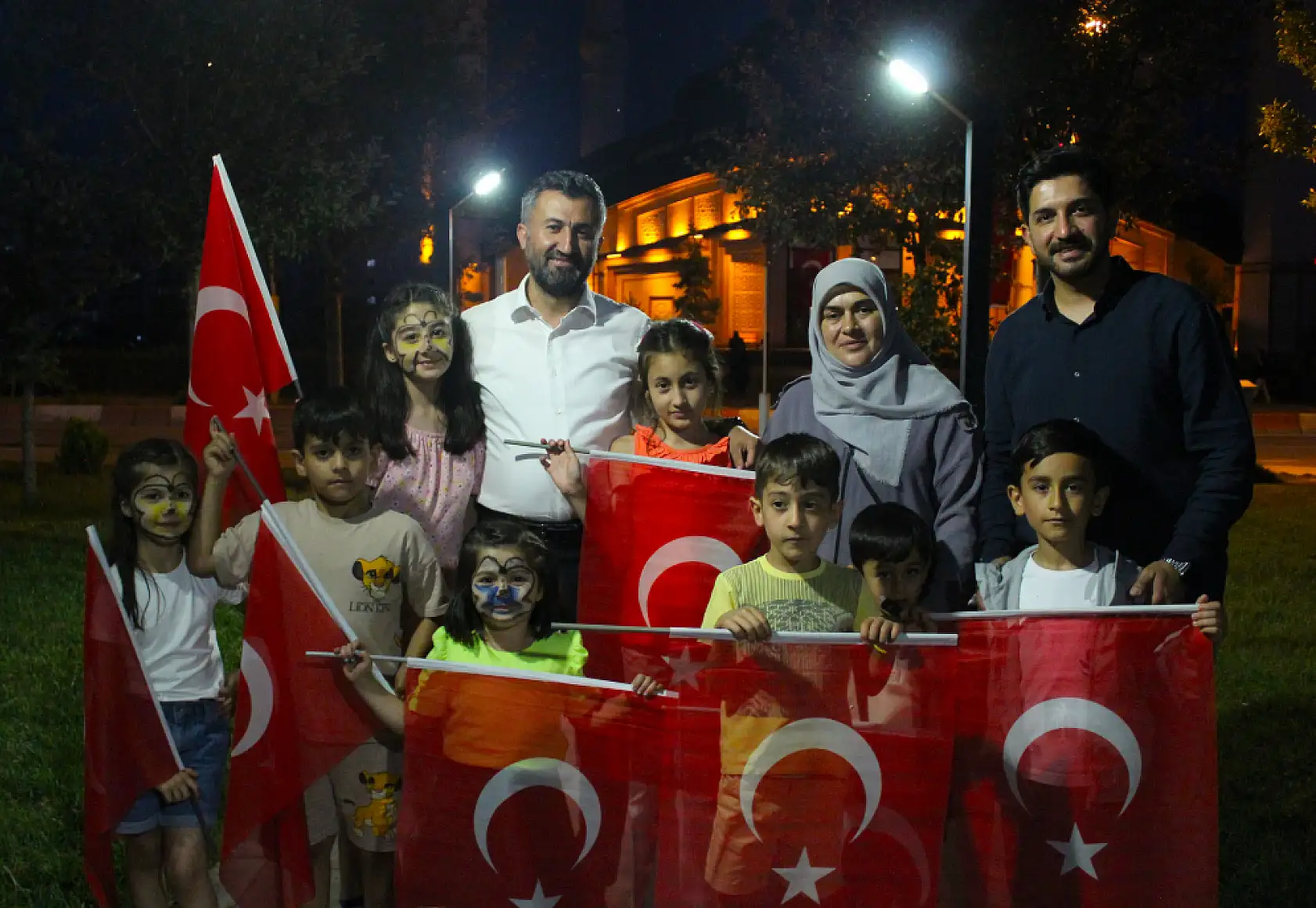 AK Parti Ağrı teşkilatından 'Terörsüz Türkiye' için bayraklı buluşma