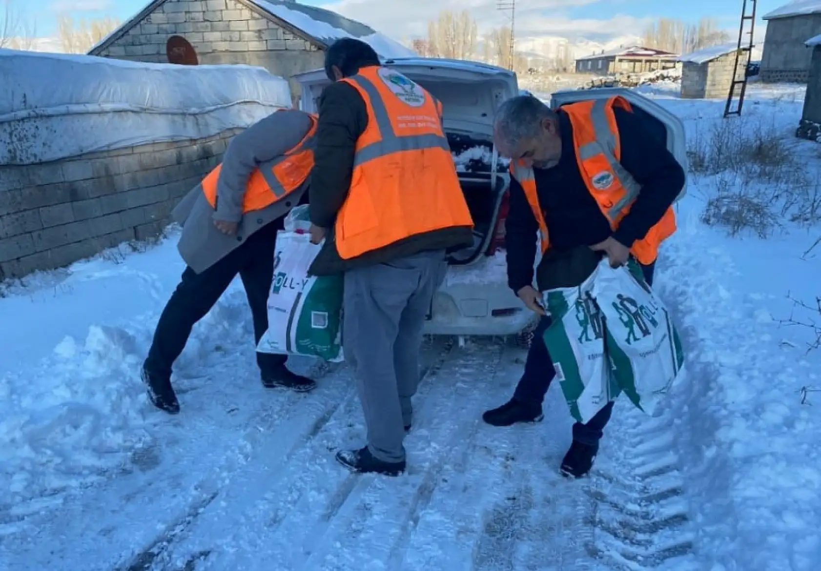 Soğuk kış günlerinde Patnos'tan sıcak bir destek