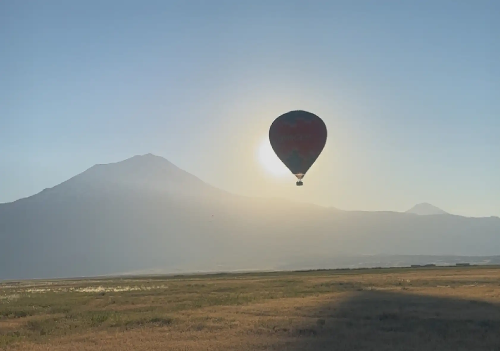 Ağrı semalarında ilk defa sıcak hava balonu uçtu