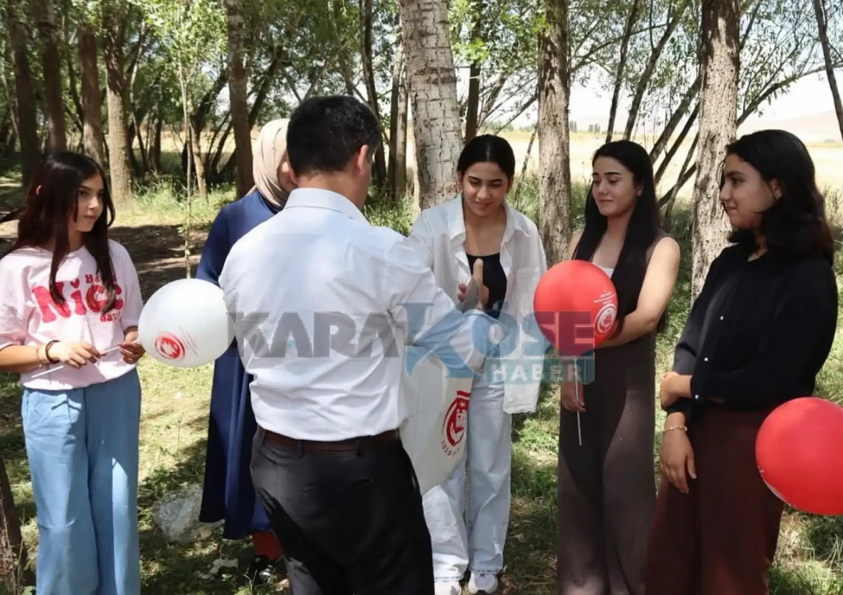 Ağrı'da ekranlar kapandı, aileler bir araya geldi