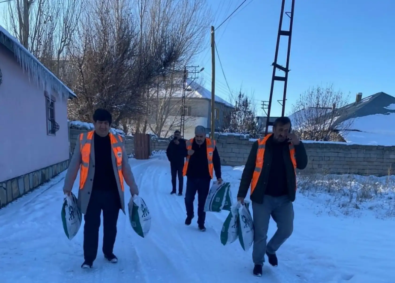 Soğuk kış günlerinde Patnos'tan sıcak bir destek