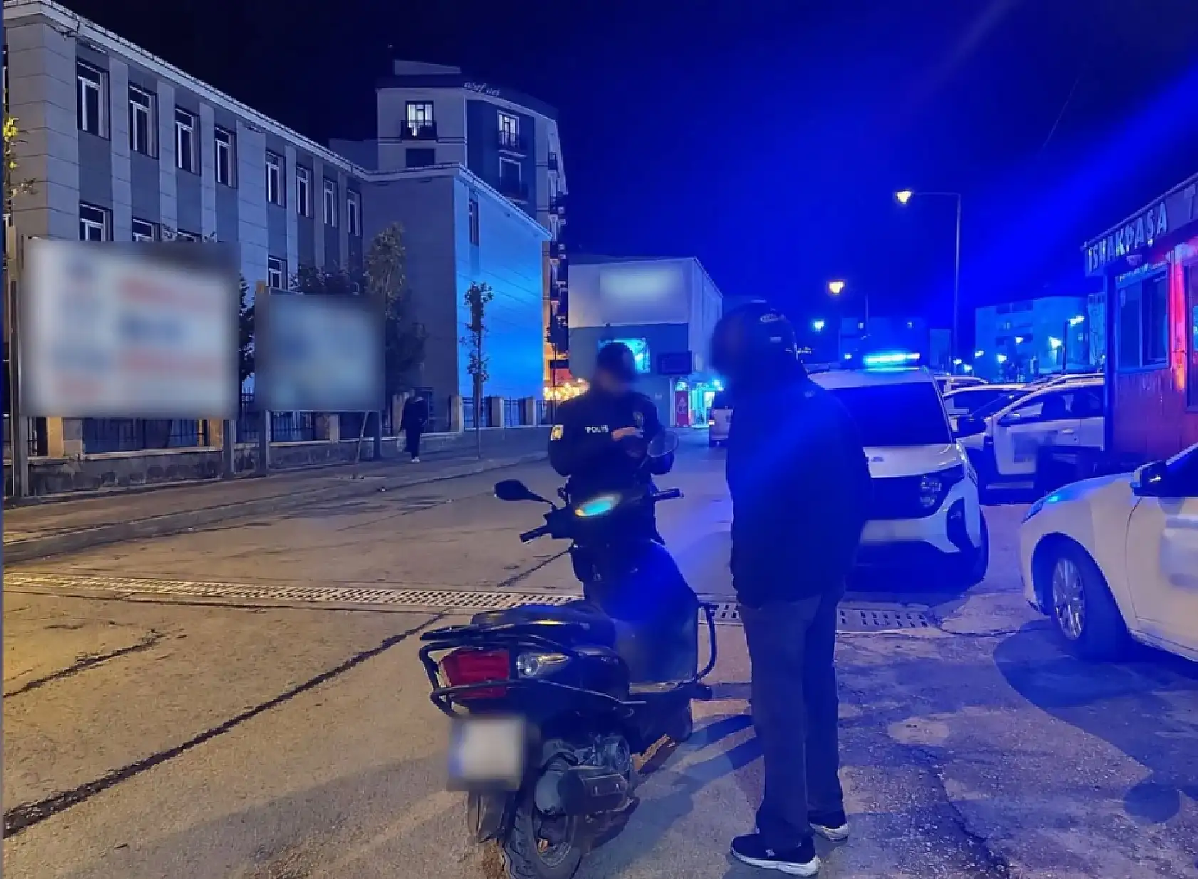 Doğubayazıt'ta motosiklet denetimlerinde 329 aranan kişi yakalandı