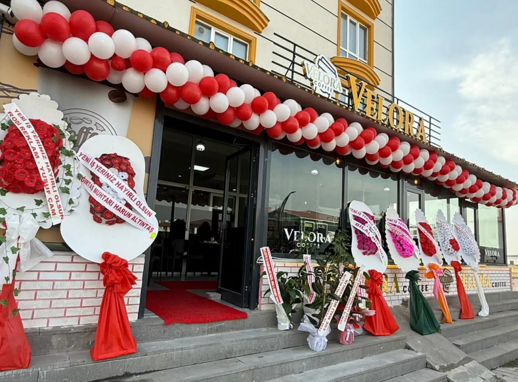 Kadınlar ve gençlerin sosyal katılımını destekleyen kafe Ağrı'da ilgi gördü