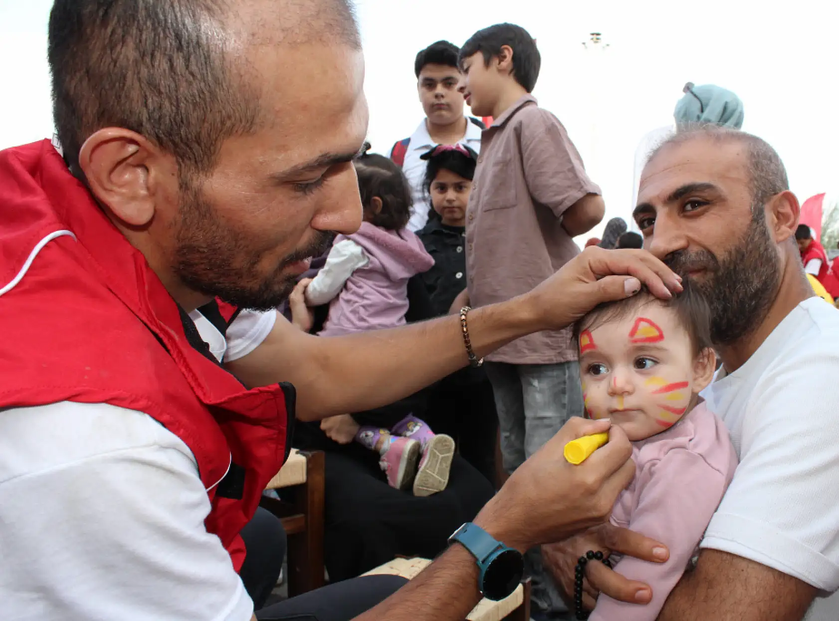 Çocuklar geleneksel oyunlarla tanıştı, Millet Bahçesi şenlendi